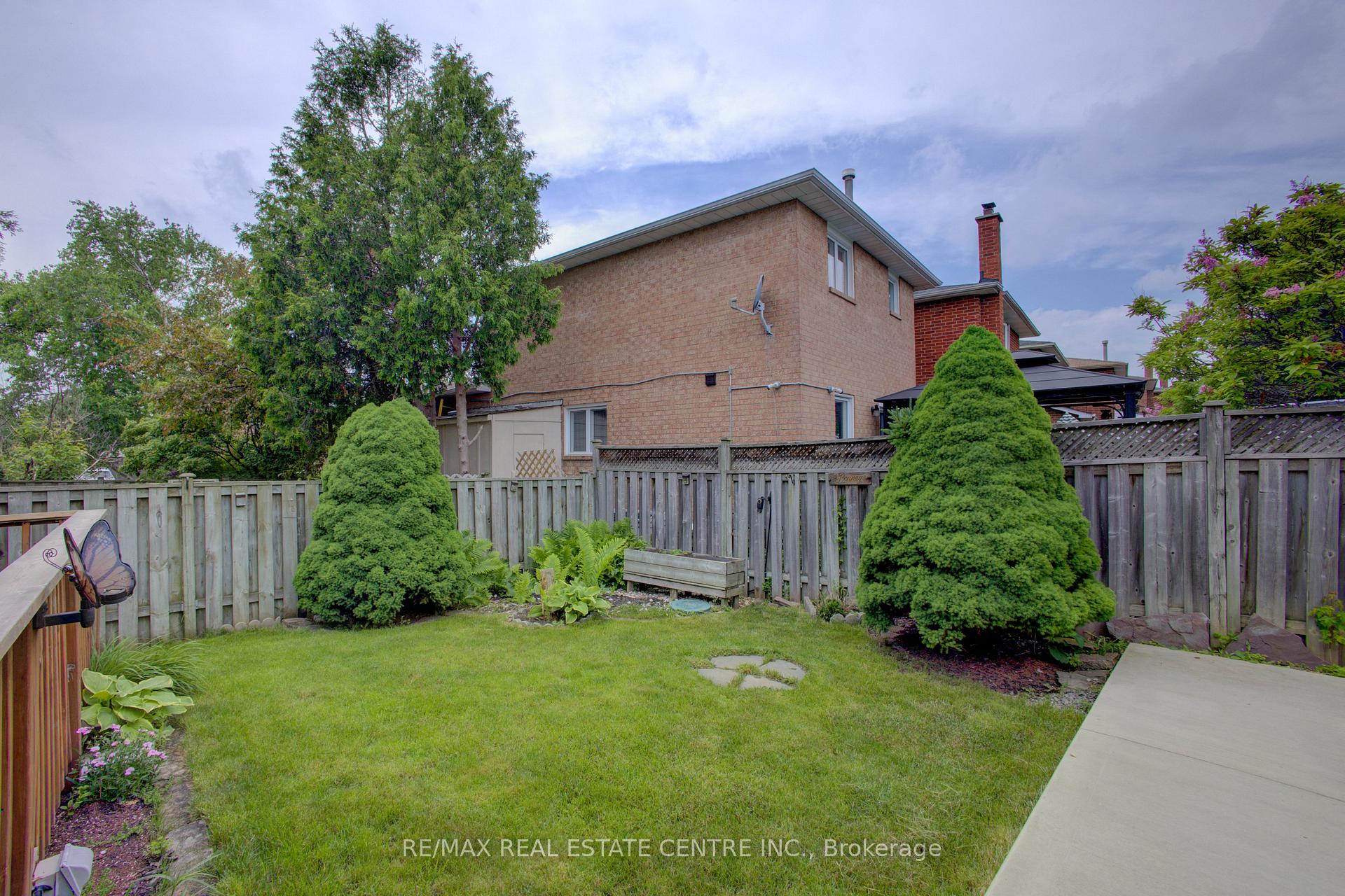 Photo 30 of 57 Ecclestone Drive, Brampton, Brampton West — HOMEH