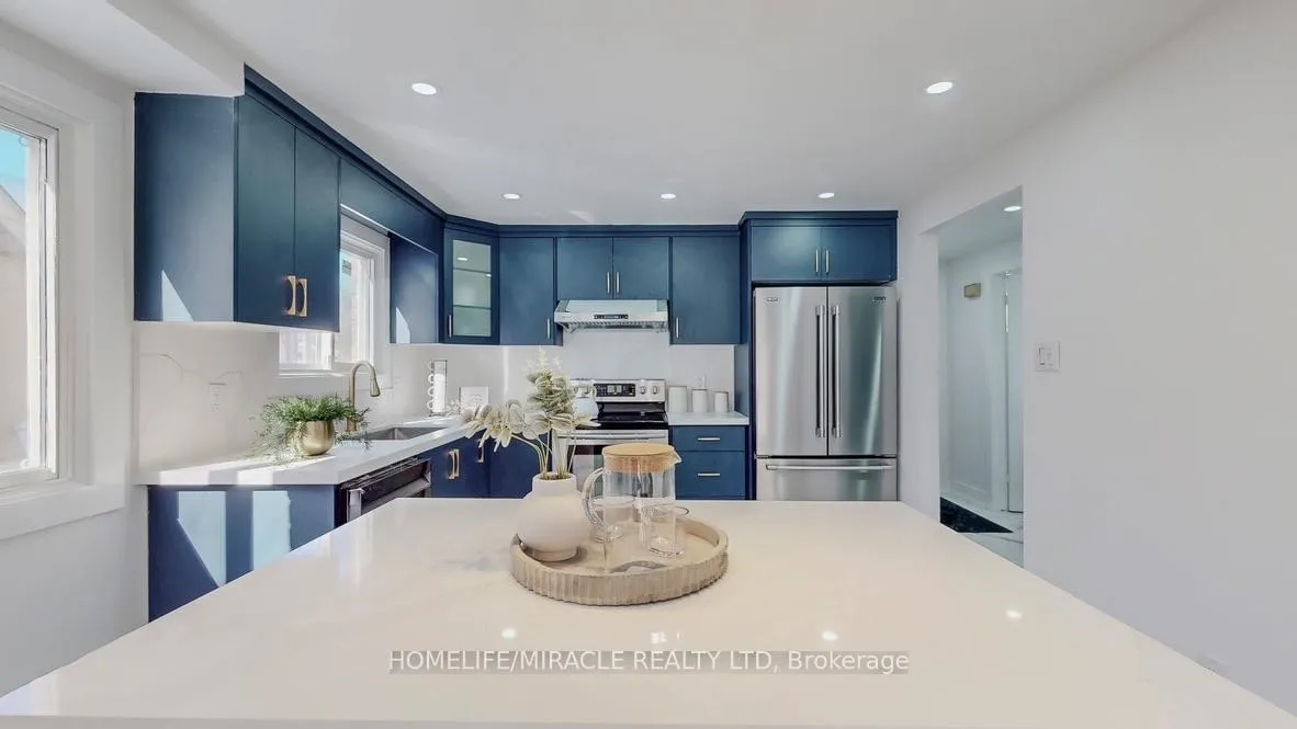 Photo 2 of 71 Koch Drive, Guelph, Kortright West — HOMEH