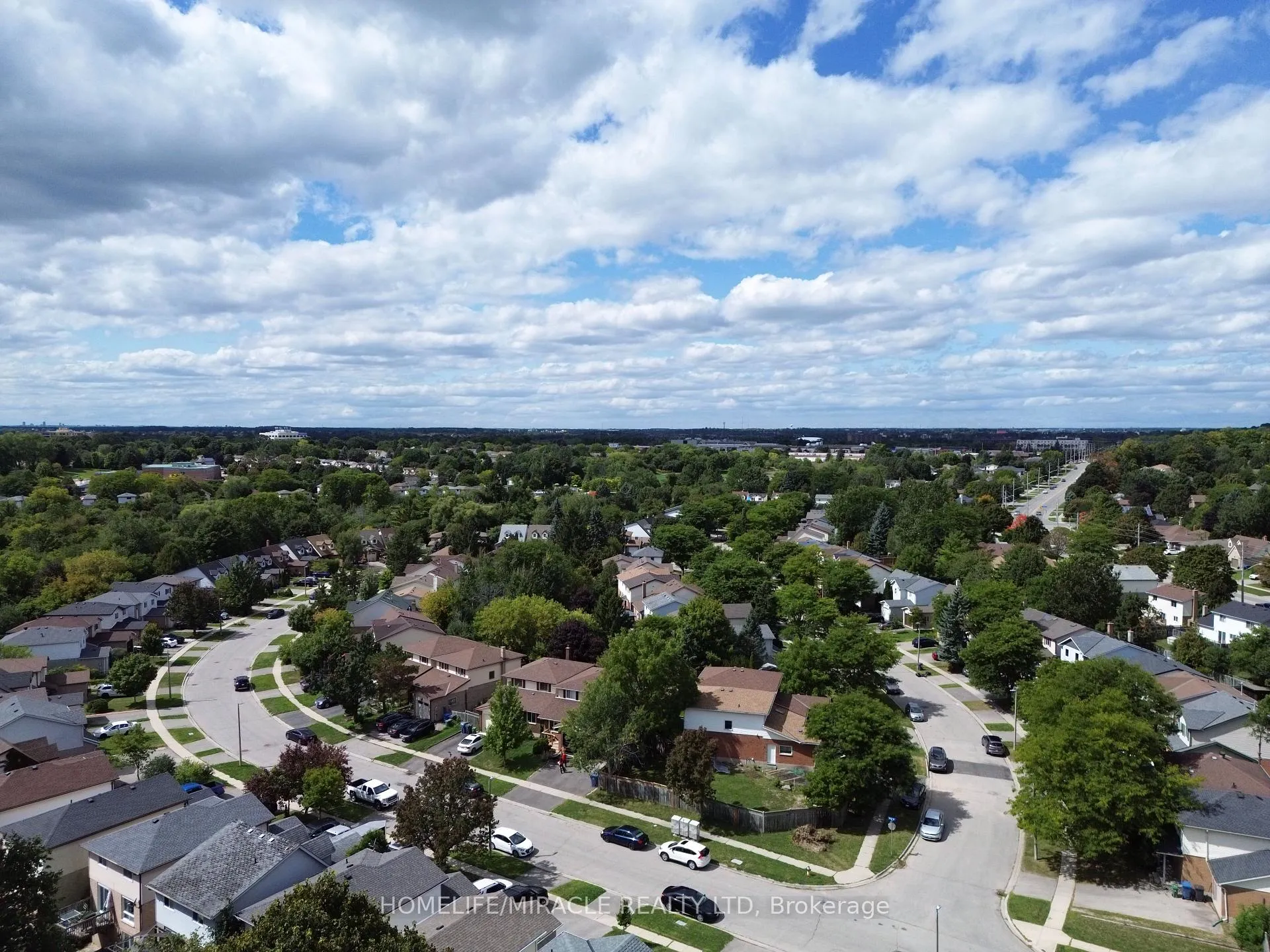 Photo 23 of 71 Koch Drive, Guelph, Kortright West — HOMEH