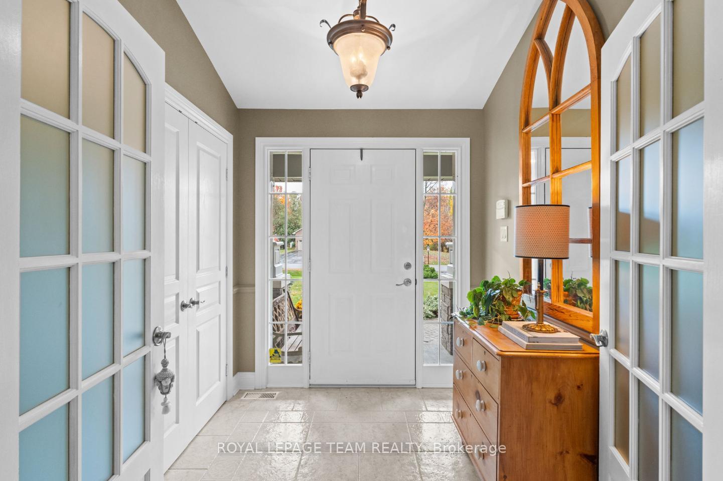 Photo 3 of 6437 Waddion Drive, Ottawa, Greely — HOMEH