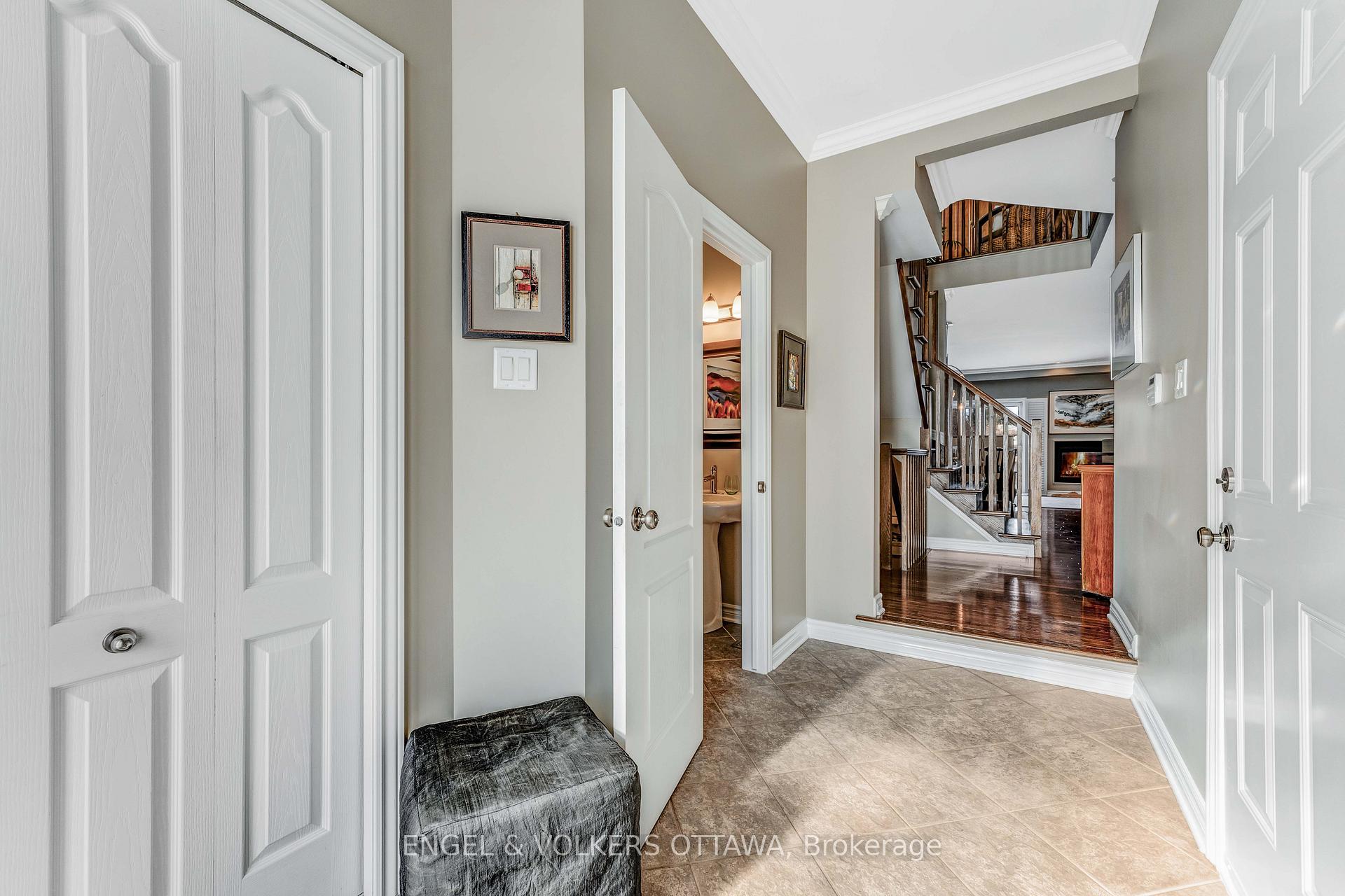 Photo 3 of 717 White Alder Avenue, Ottawa, Blossom Park/Kemp Park/Findlay Creek — HOMEH