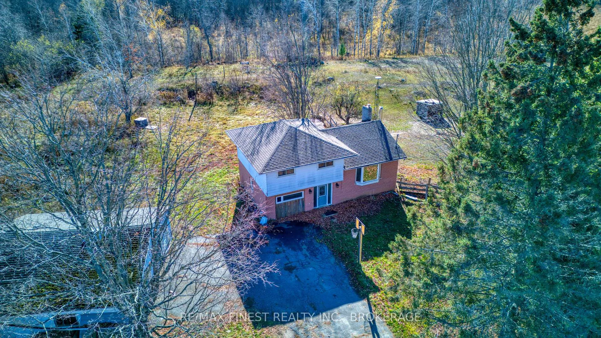Photo 3 of 1725 Wagarville Road, Frontenac, Frontenac Centre — HOMEH
