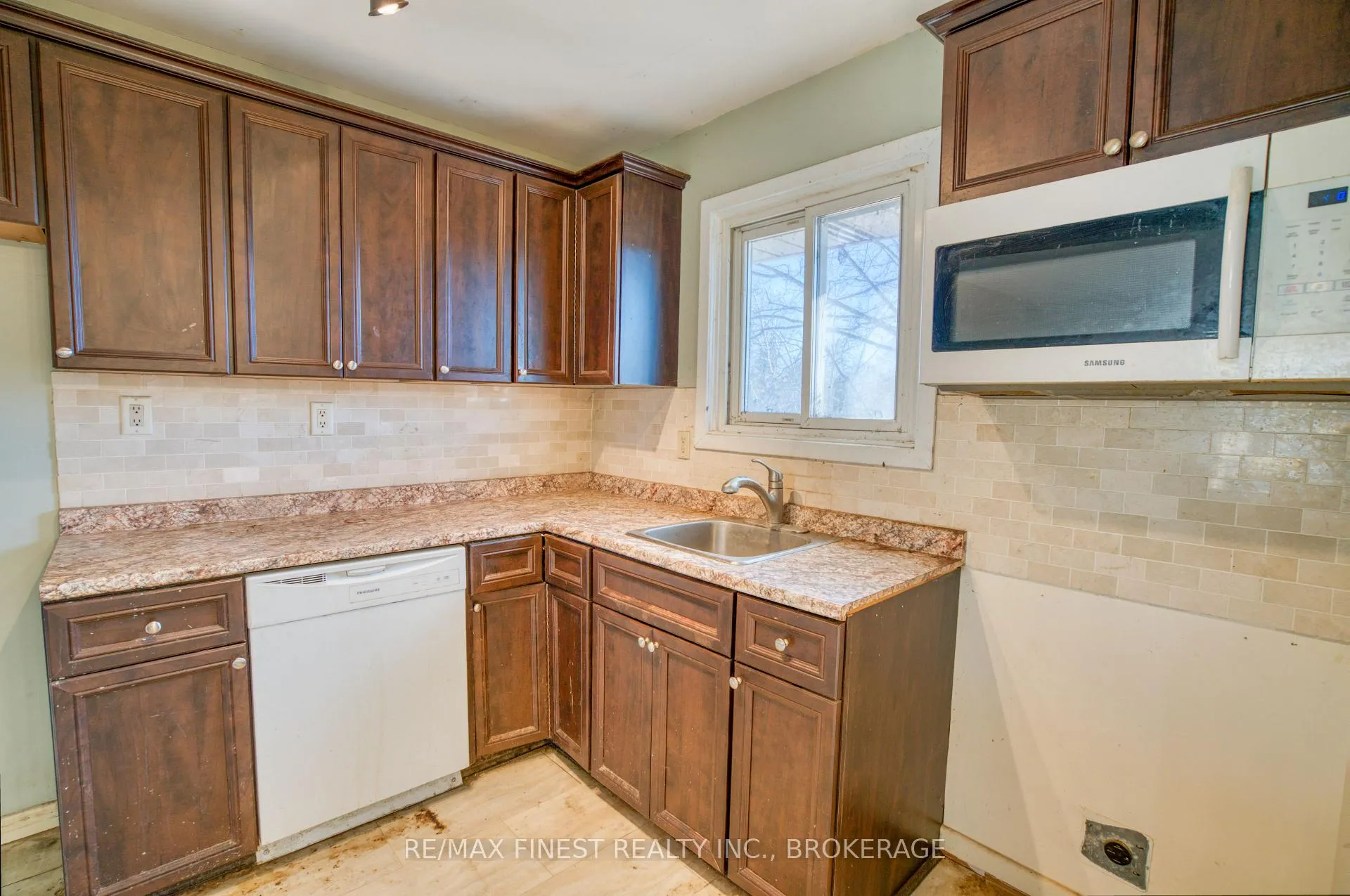 Photo 18 of 1725 Wagarville Road, Frontenac, Frontenac Centre — HOMEH