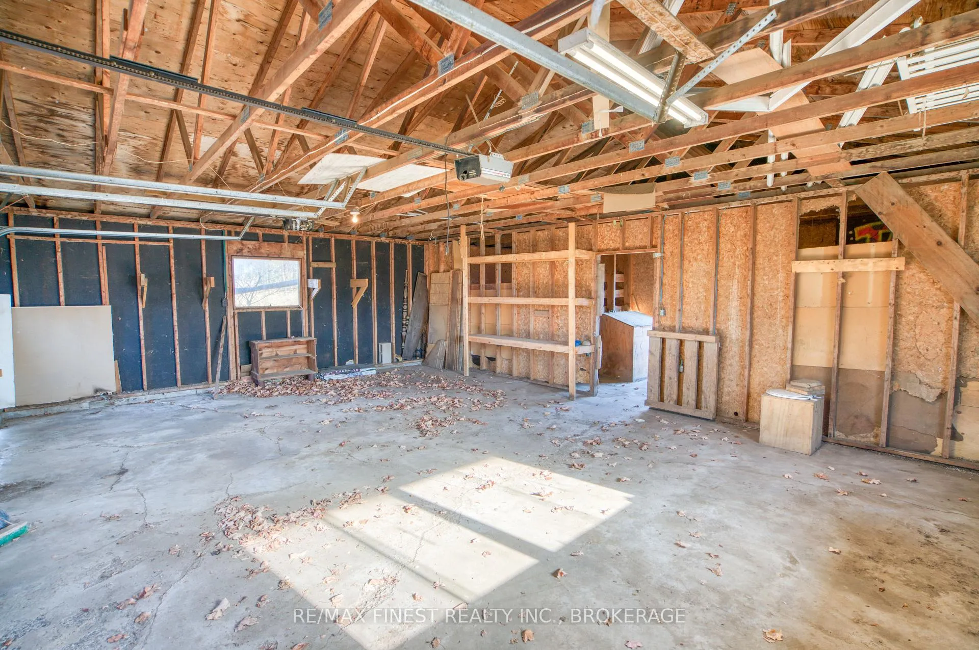 Photo 33 of 1725 Wagarville Road, Frontenac, Frontenac Centre — HOMEH