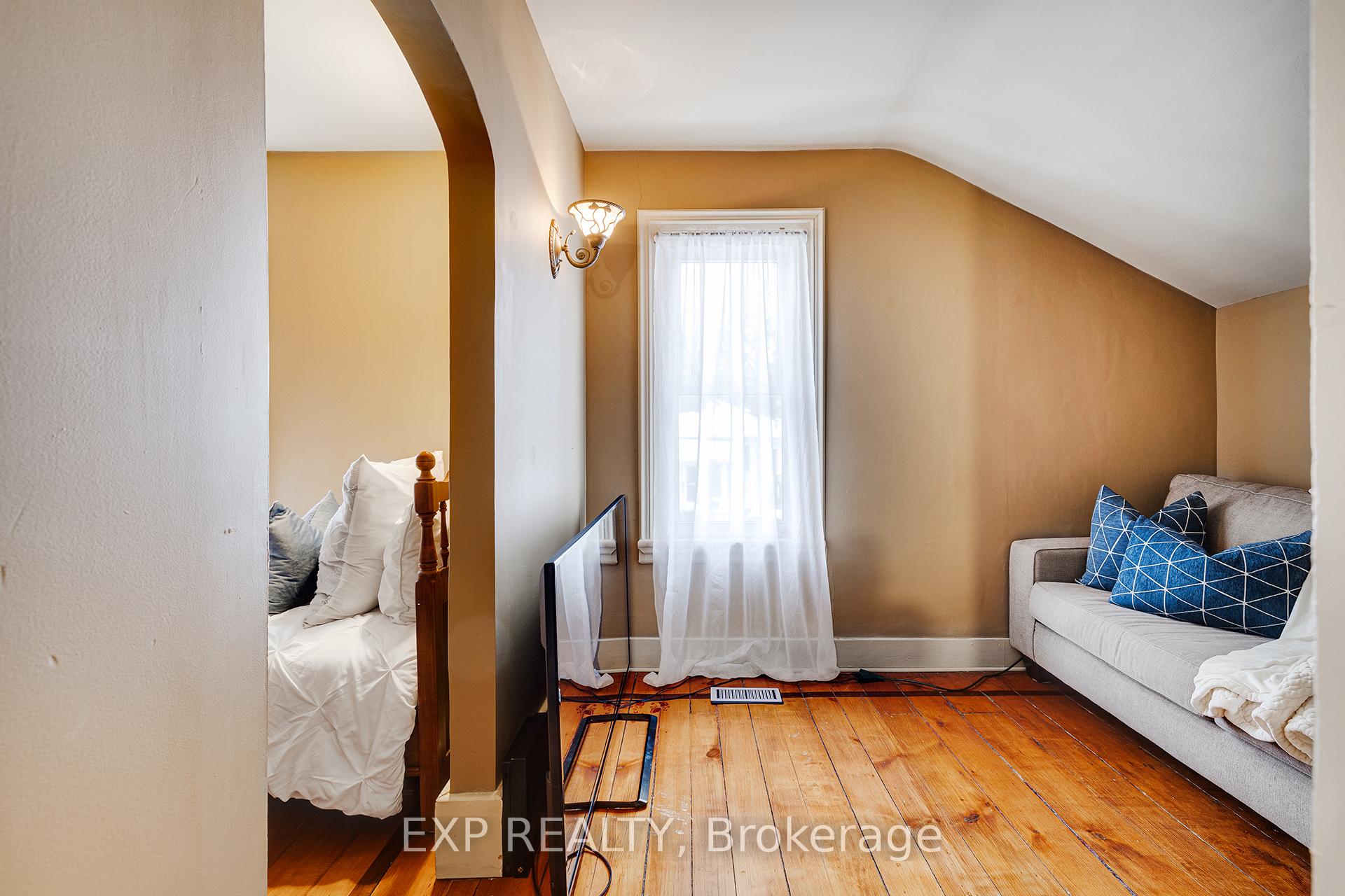 Photo 19 of 2 Arnold Street, Brant, Paris — HOMEH