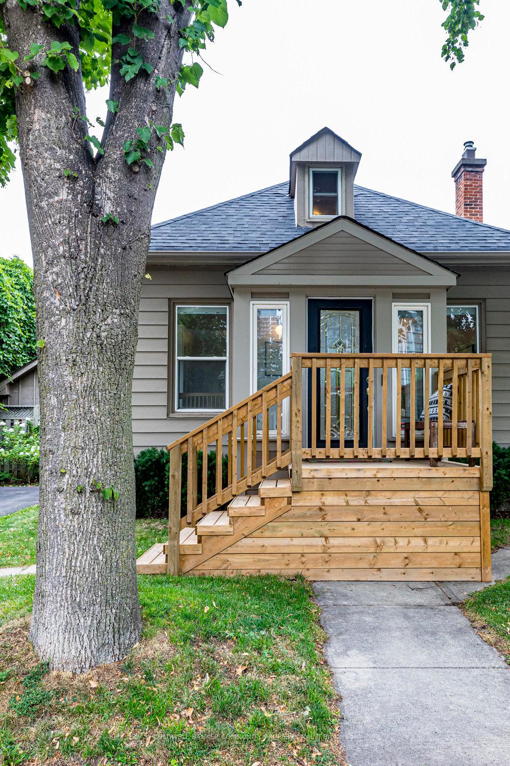 Photo 3 of 2079 Maria Street, Burlington, Brant — HOMEH