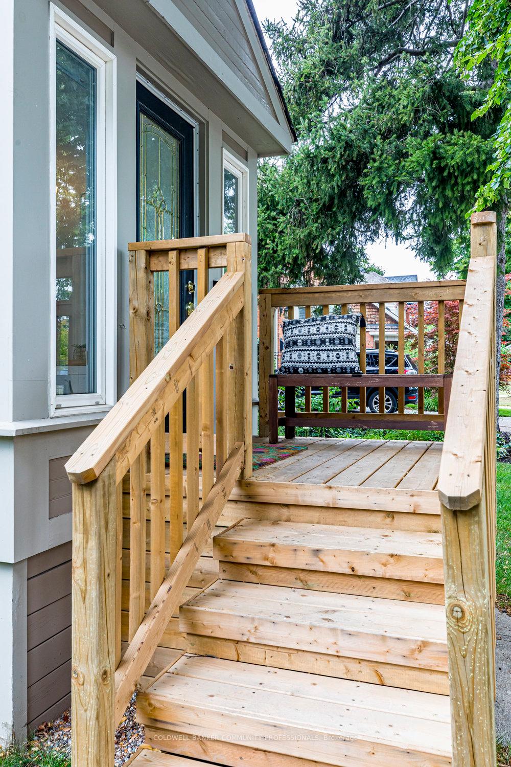 Photo 4 of 2079 Maria Street, Burlington, Brant — HOMEH