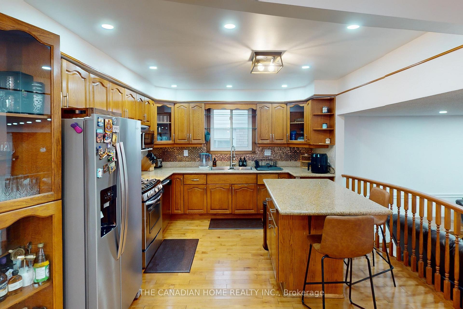 Photo 11 of 5 Princess Boulevard, Grimsby, Grimsby Beach — HOMEH