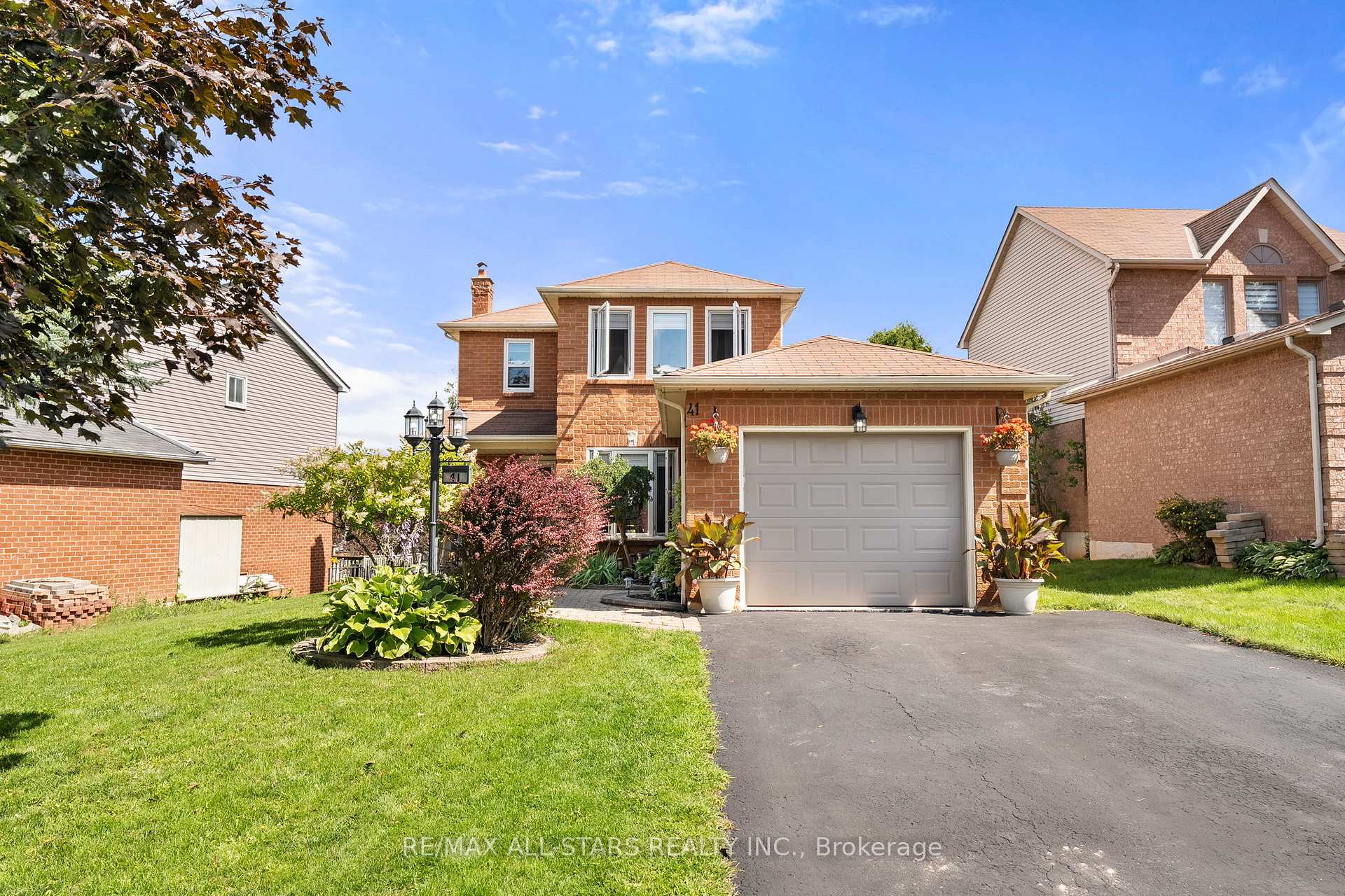 Photo 1 of 41 Sherie Drive, Georgina, Keswick North — HOMEH