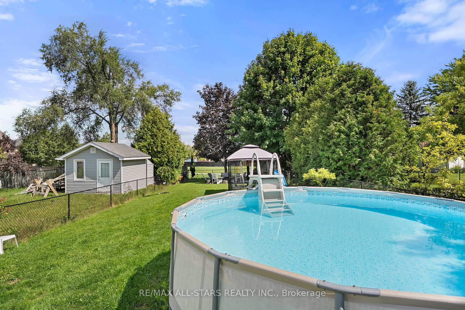 Photo 32 of 41 Sherie Drive, Georgina, Keswick North — HOMEH