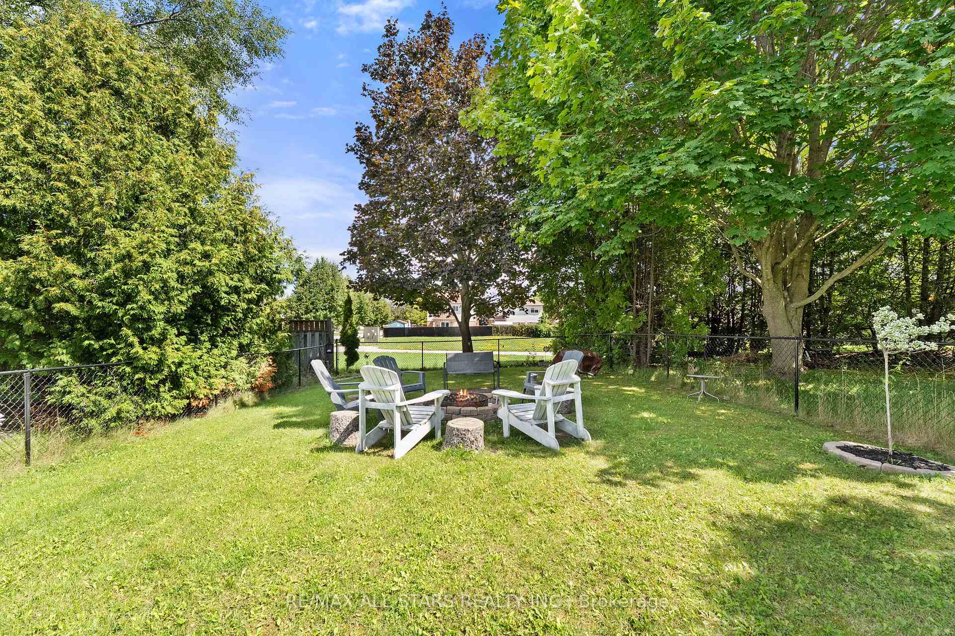 Photo 36 of 41 Sherie Drive, Georgina, Keswick North — HOMEH