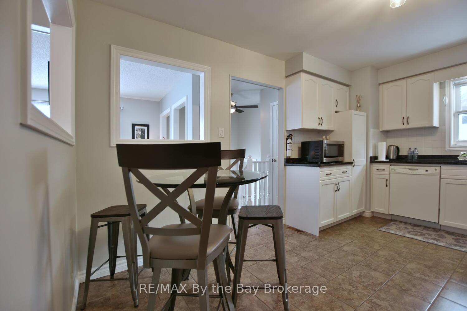 Photo 12 of 223 Oak Street, Clearview, Stayner — HOMEH