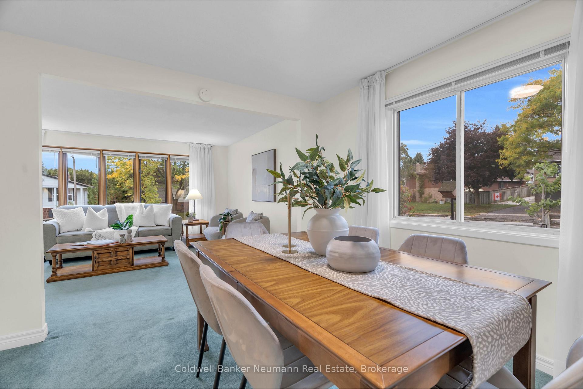 Photo 8 of 2 Lisa Lane, Guelph, Willow West/Sugarbush/West Acres — HOMEH