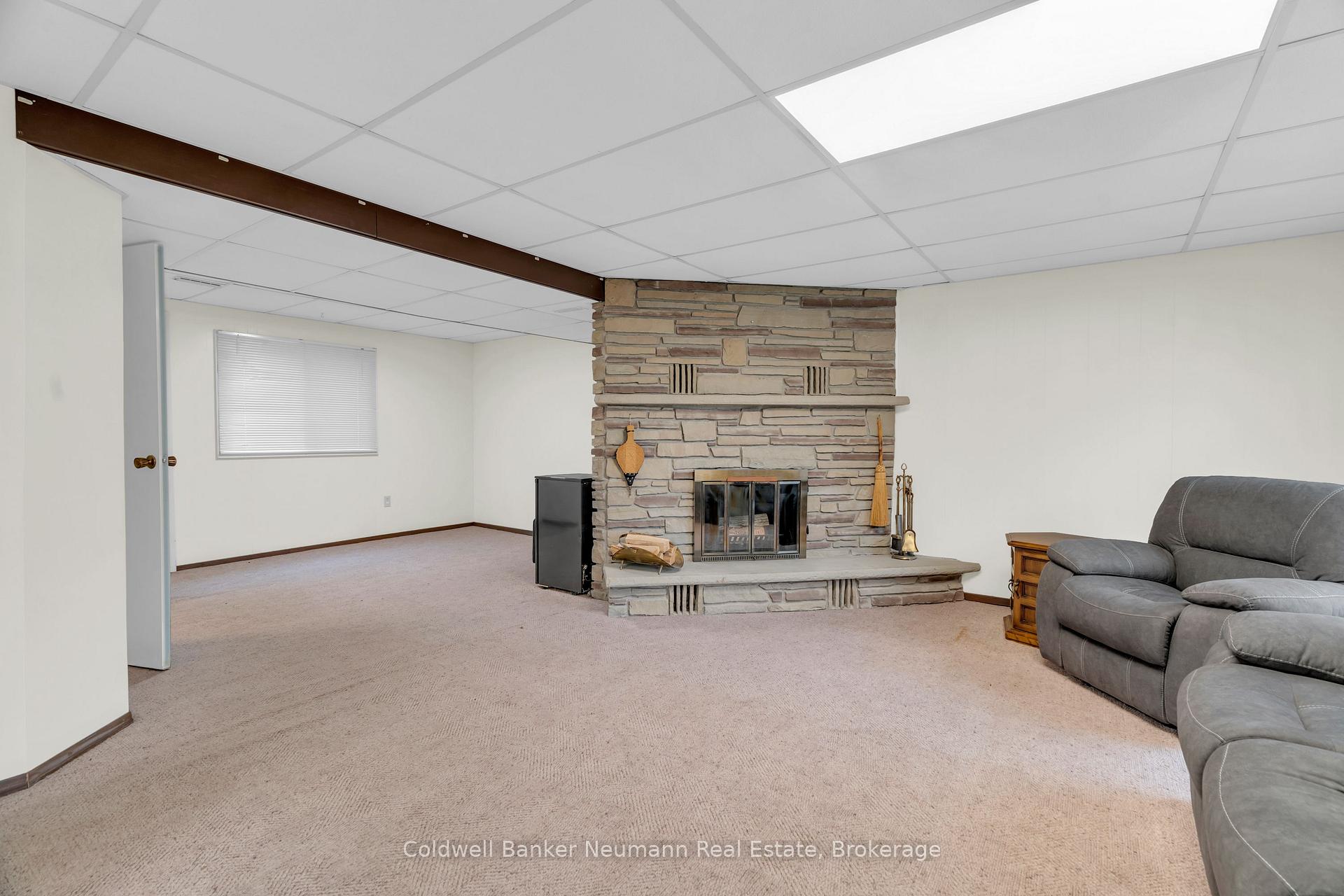 Photo 18 of 2 Lisa Lane, Guelph, Willow West/Sugarbush/West Acres — HOMEH