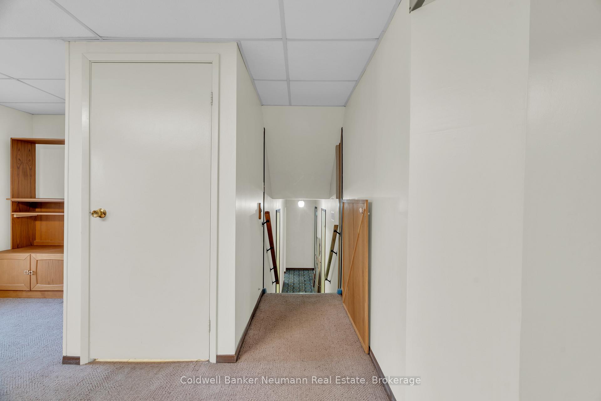 Photo 21 of 2 Lisa Lane, Guelph, Willow West/Sugarbush/West Acres — HOMEH