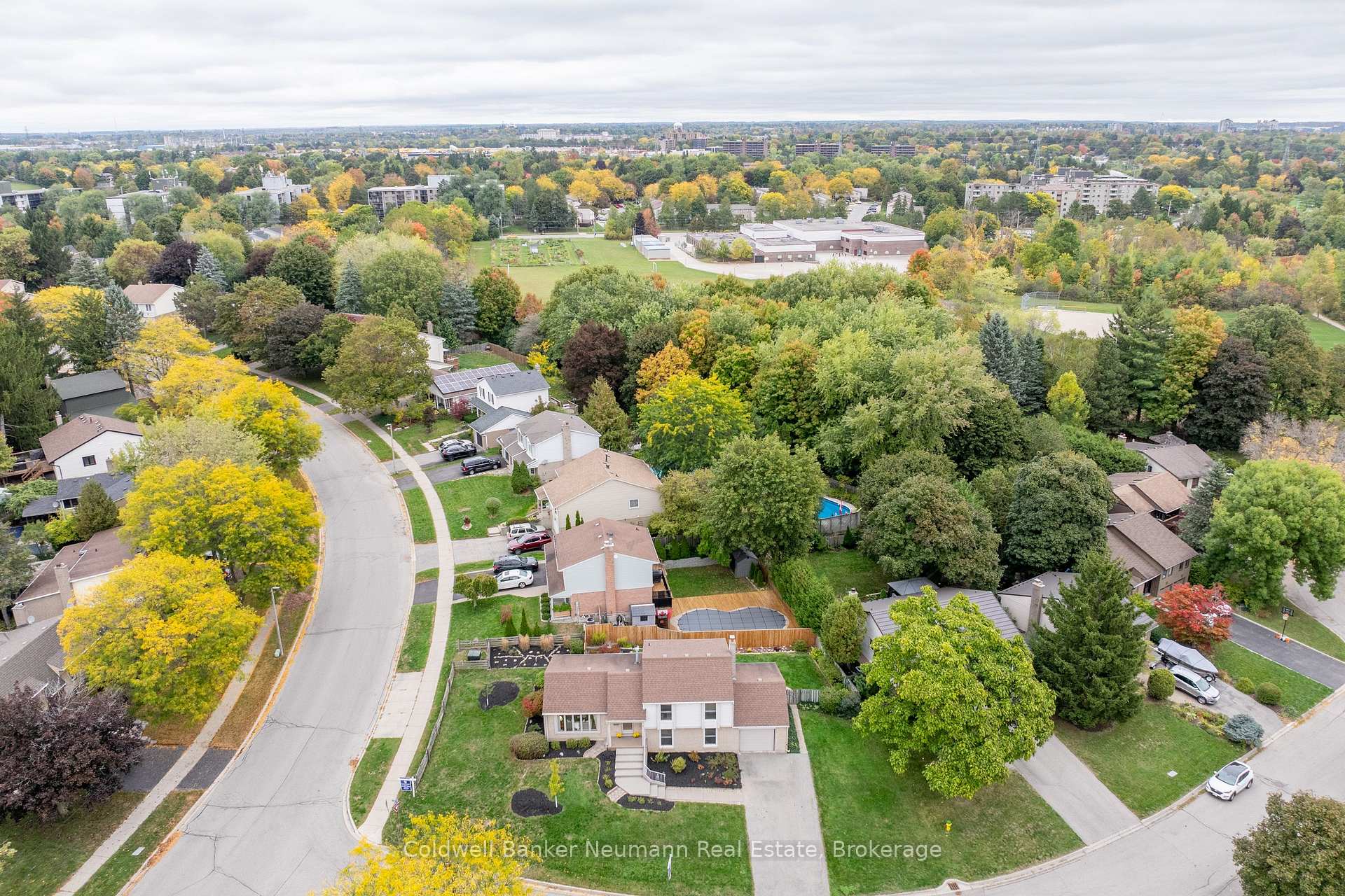 Photo 28 of 2 Lisa Lane, Guelph, Willow West/Sugarbush/West Acres — HOMEH