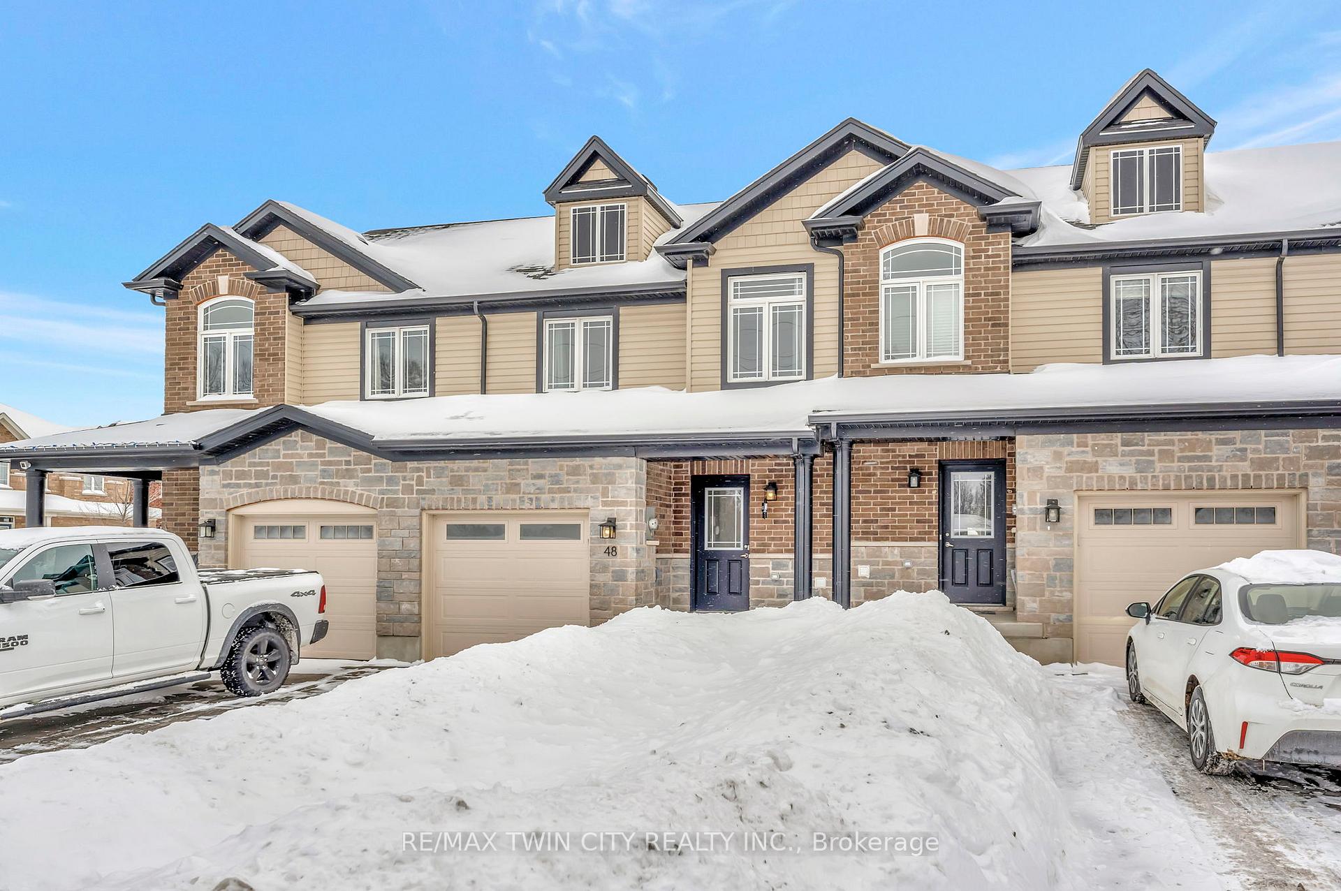 Photo 1 of 48 Bawcutt Crescent, Brant, Paris — HOMEH