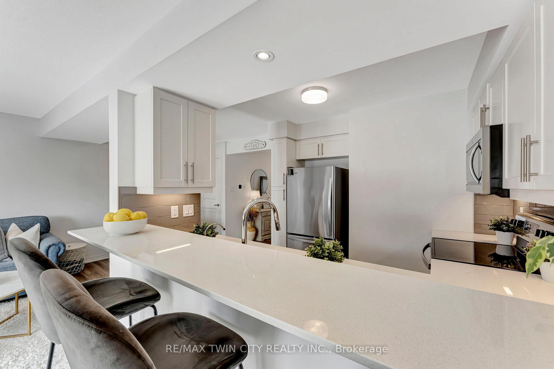 Photo 15 of 48 Bawcutt Crescent, Brant, Paris — HOMEH