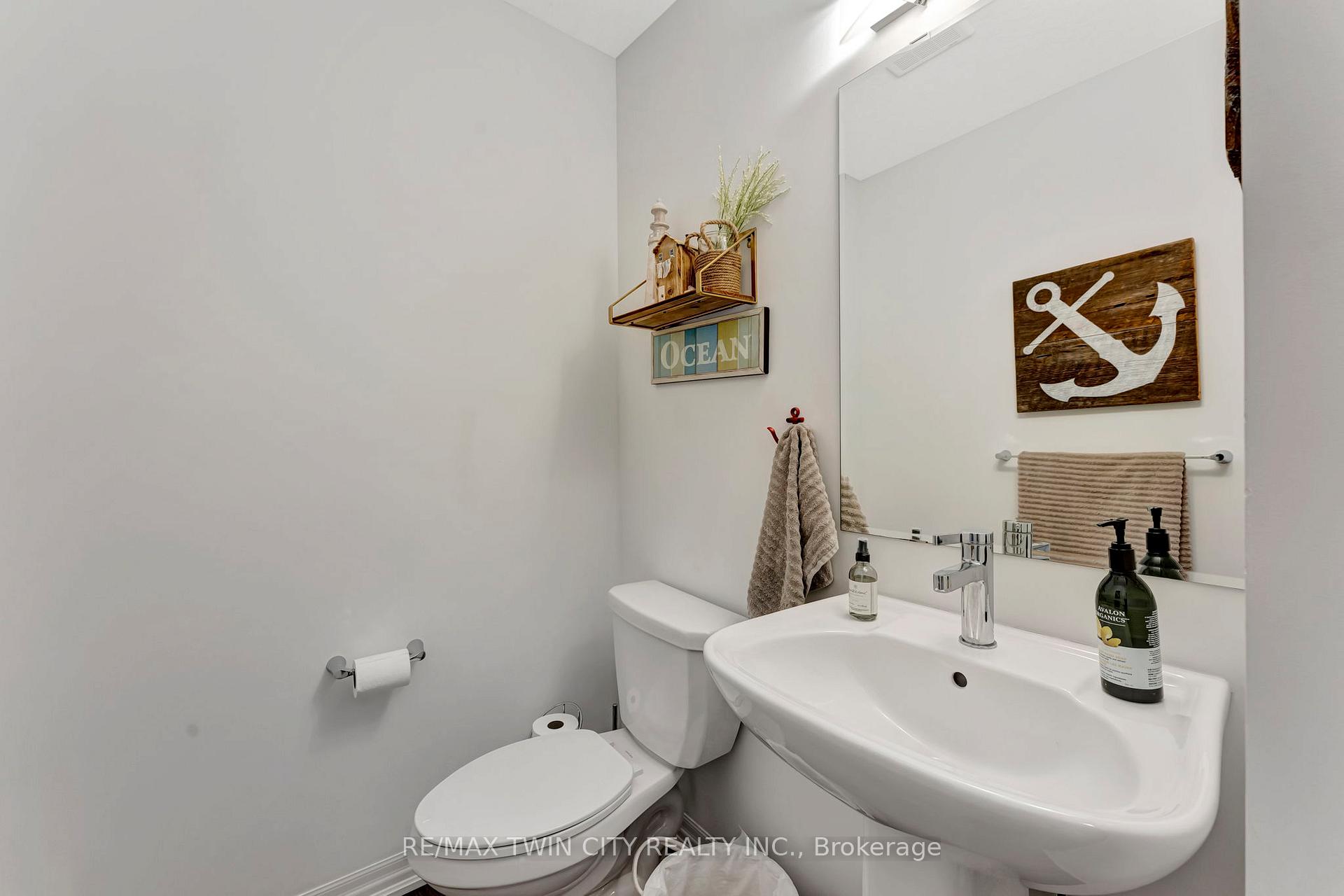 Photo 23 of 48 Bawcutt Crescent, Brant, Paris — HOMEH