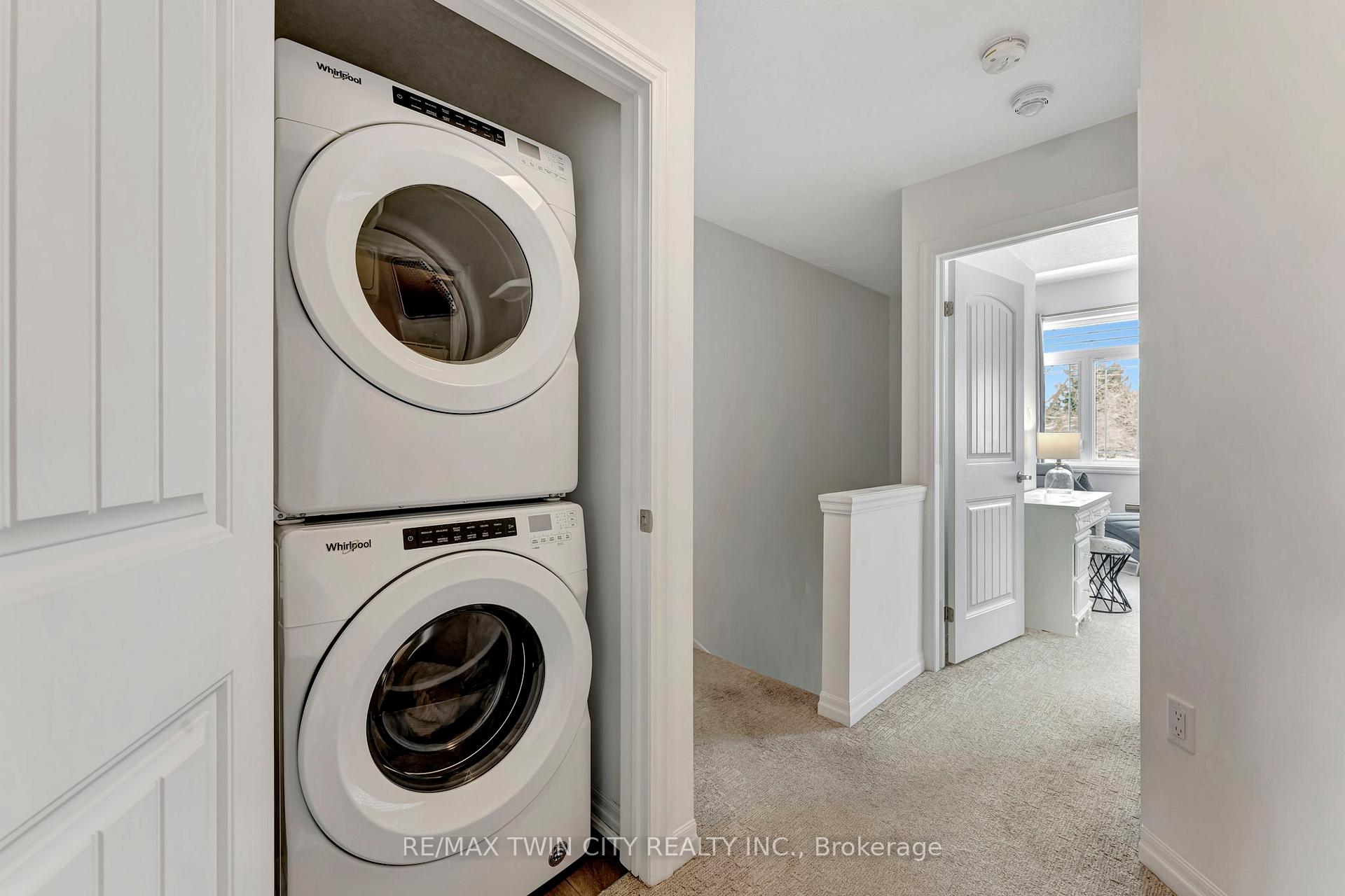 Photo 24 of 48 Bawcutt Crescent, Brant, Paris — HOMEH