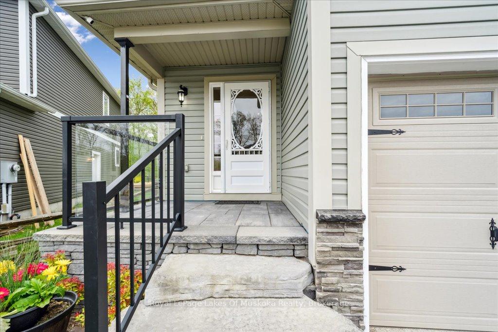Photo 47 of 320 Pine Street E, Gravenhurst, Muskoka (S) — HOMEH