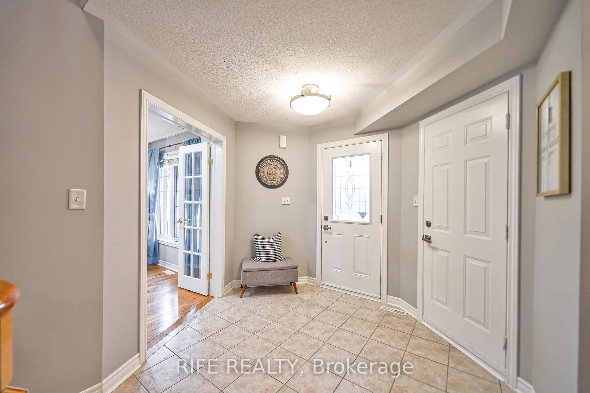 Photo 4 of 51 Kraus Road, Barrie, Edgehill Drive — HOMEH