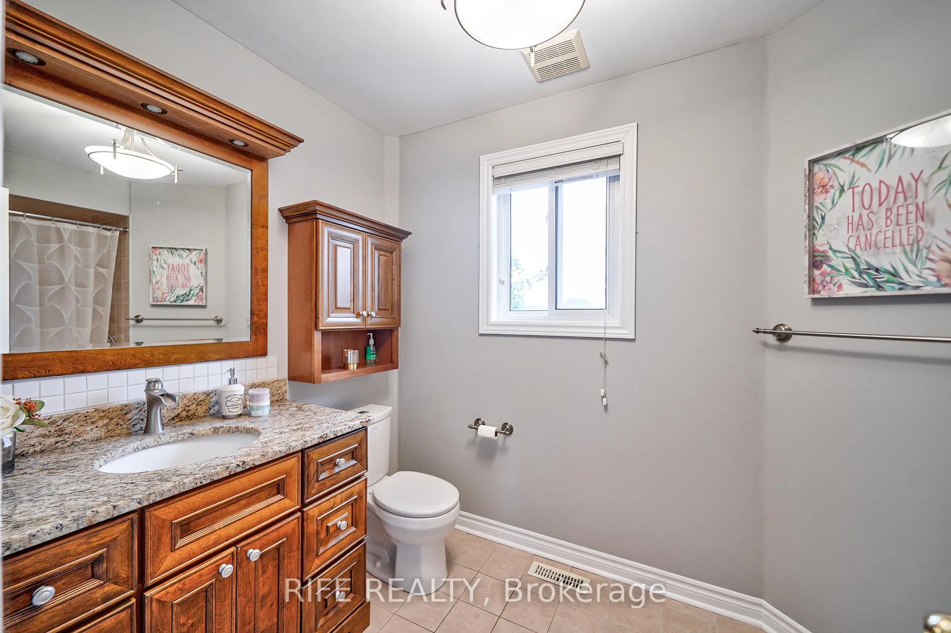Photo 12 of 51 Kraus Road, Barrie, Edgehill Drive — HOMEH