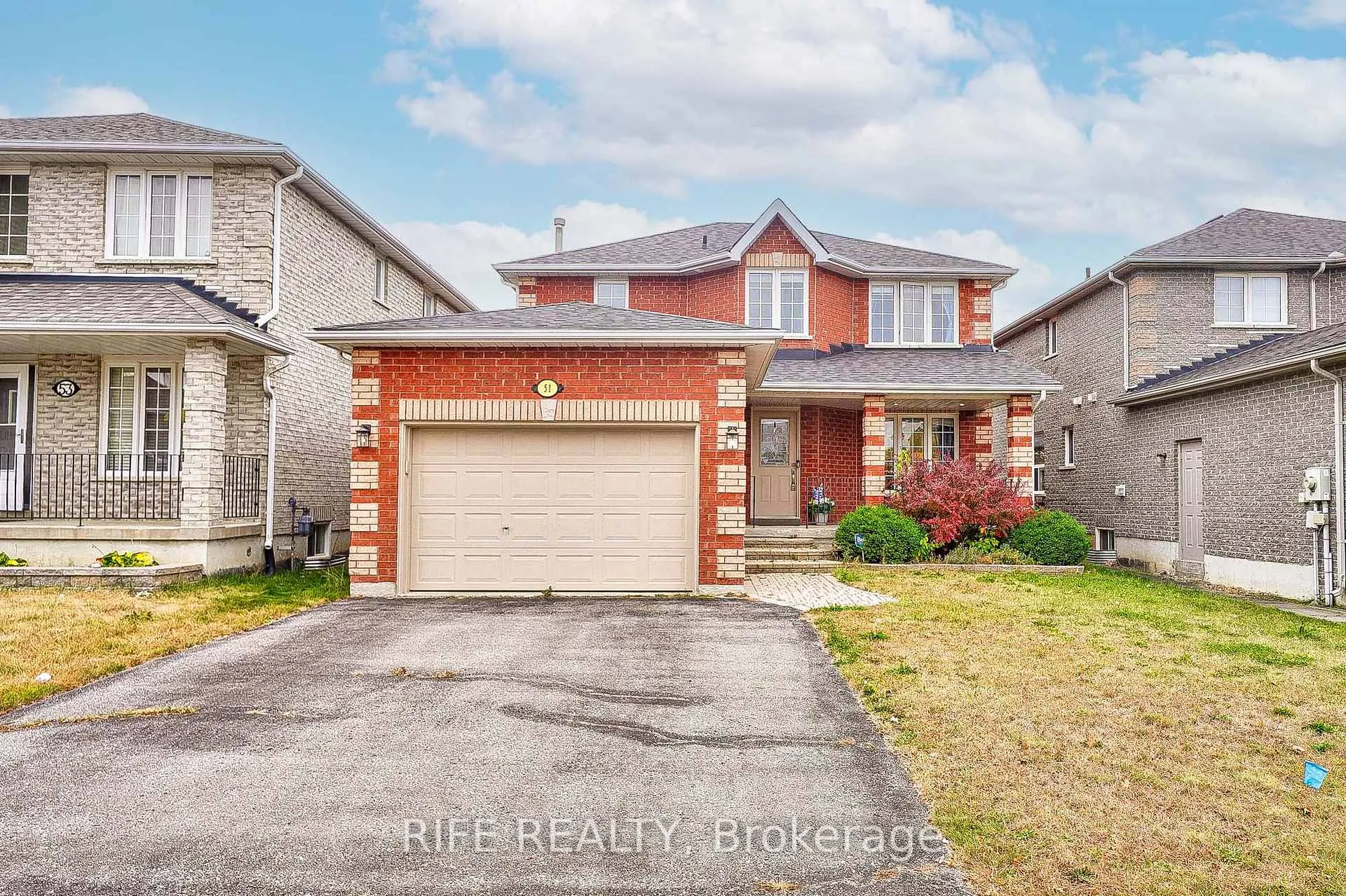 Photo 25 of 51 Kraus Road, Barrie, Edgehill Drive — HOMEH