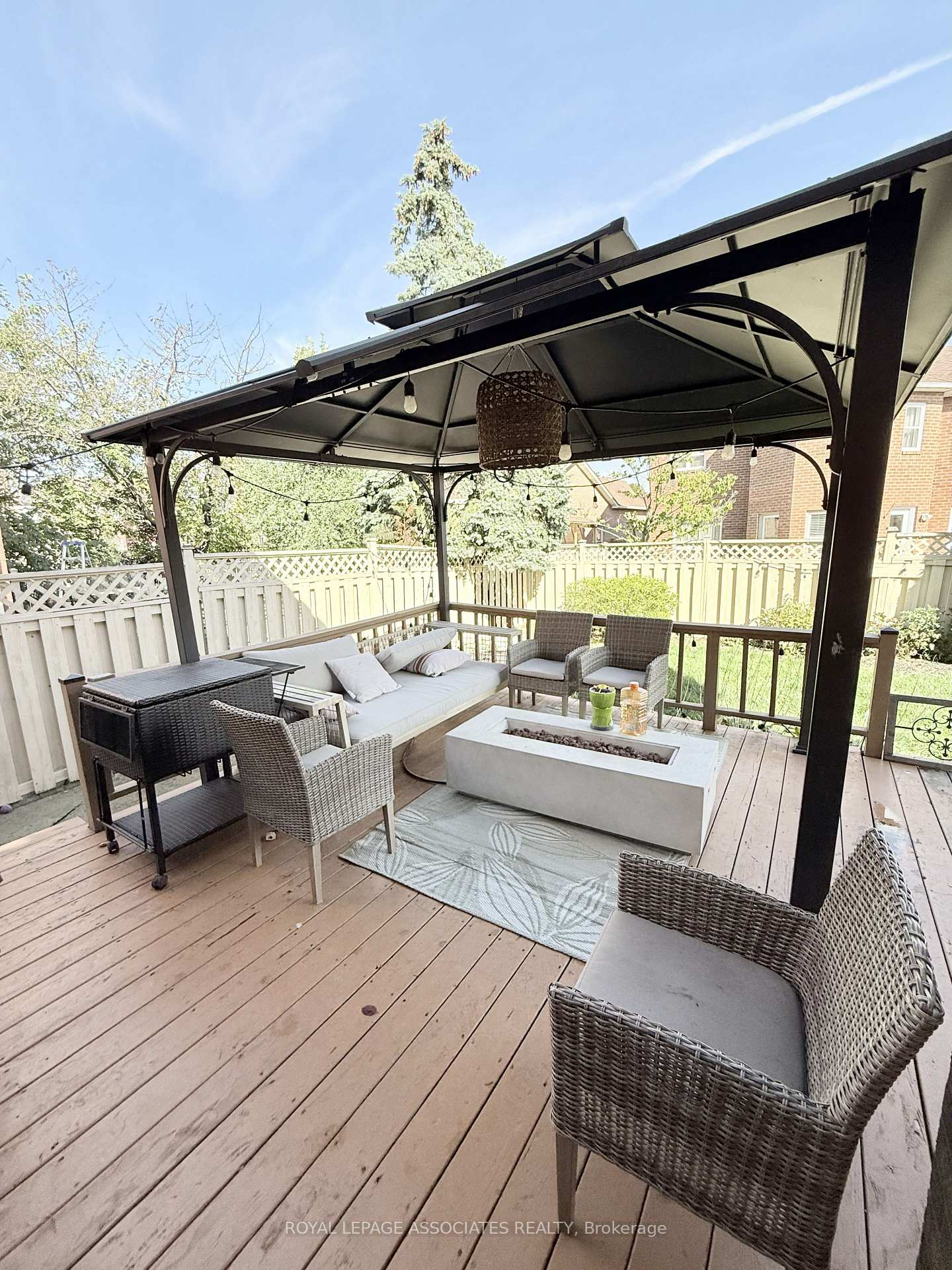 Photo 7 of Unit Main, 17 Leeward Drive, Brampton, Westgate — HOMEH