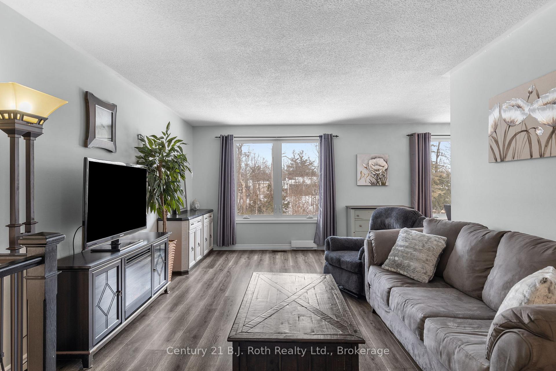 Photo 6 of 255 Huron Street, Clearview, Stayner — HOMEH