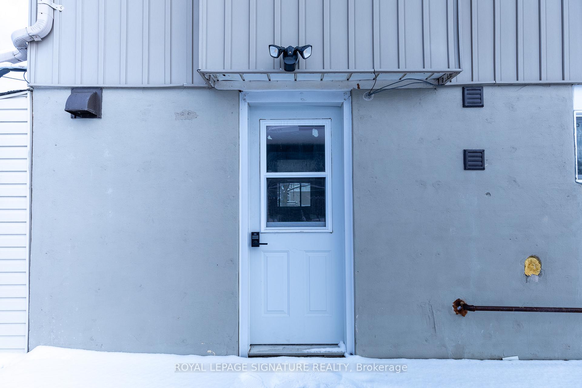 Front of Unit BSMT, 1 Eldrid Court