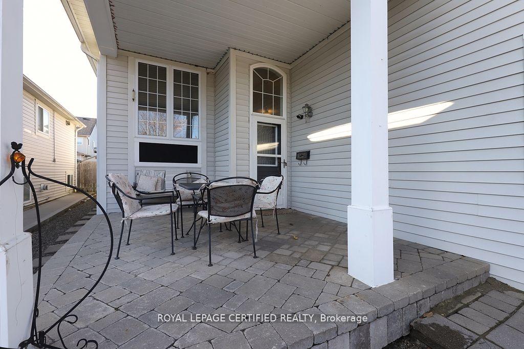 Photo 2 of 95 Vintage Gate, Brampton, Fletcher's Creek Village — HOMEH