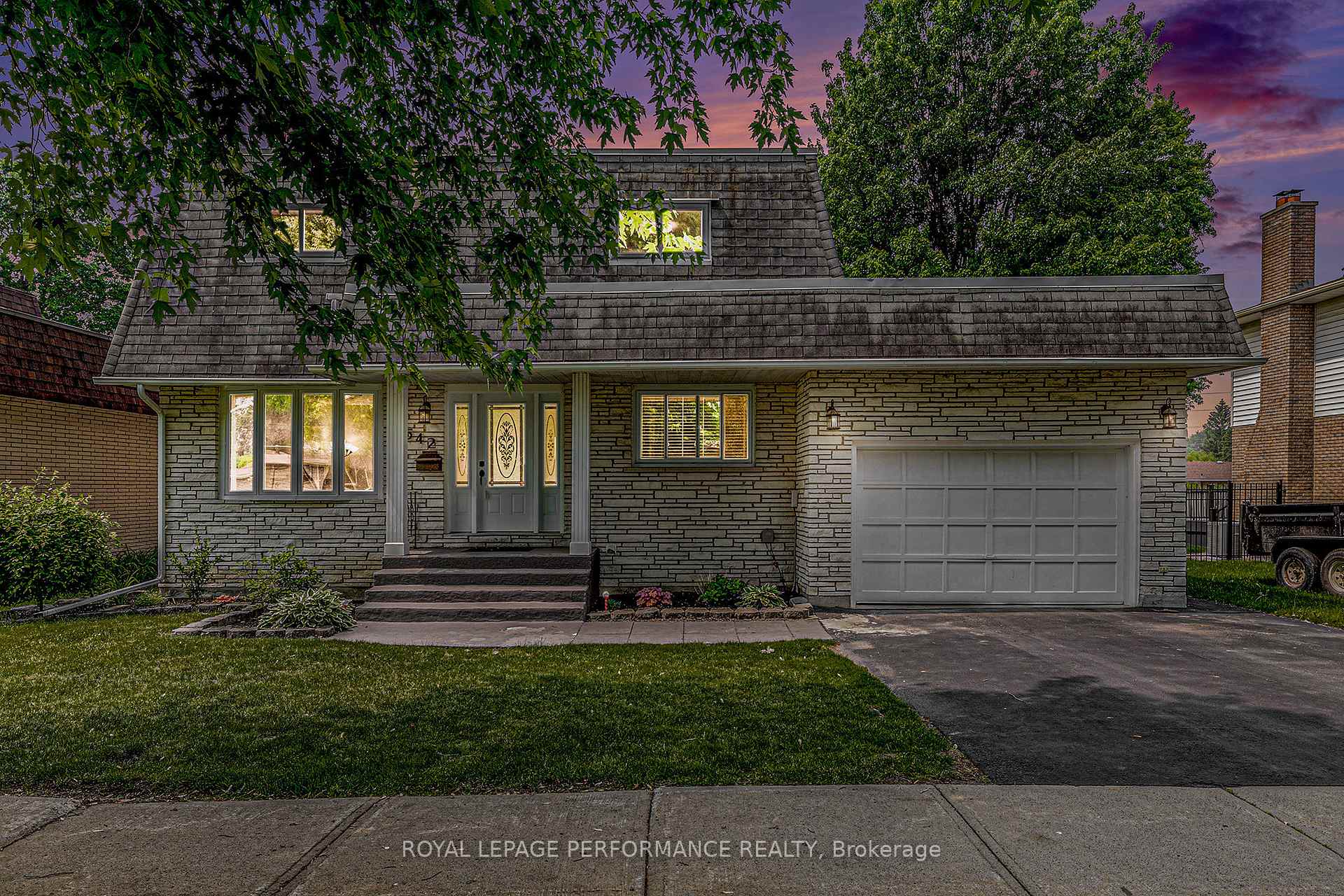 Photo 2 of 542 Lynwood Drive, Cornwall — HOMEH
