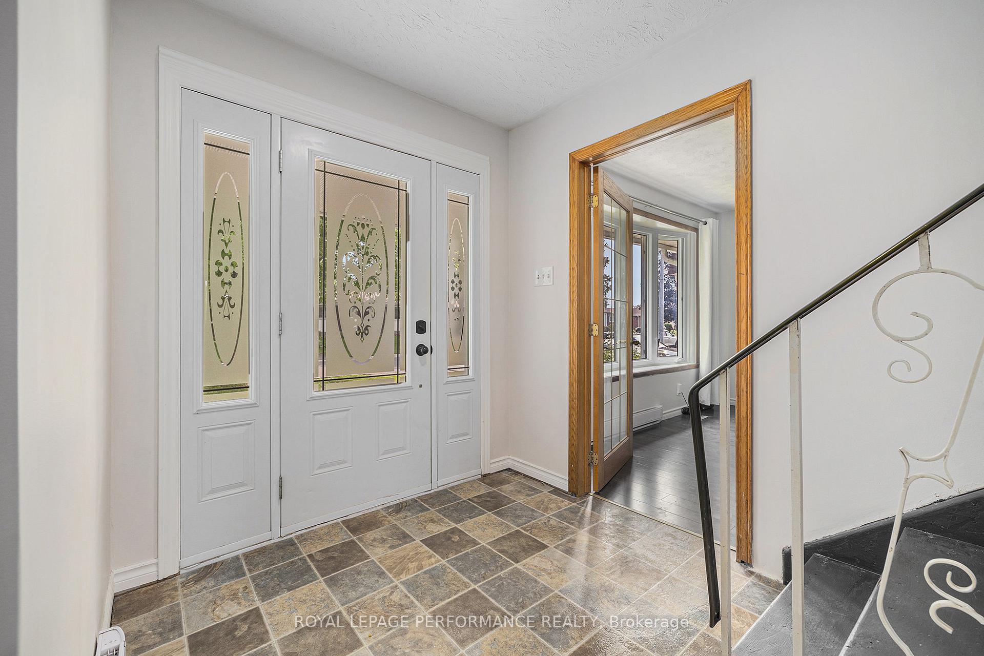 Photo 4 of 542 Lynwood Drive, Cornwall — HOMEH