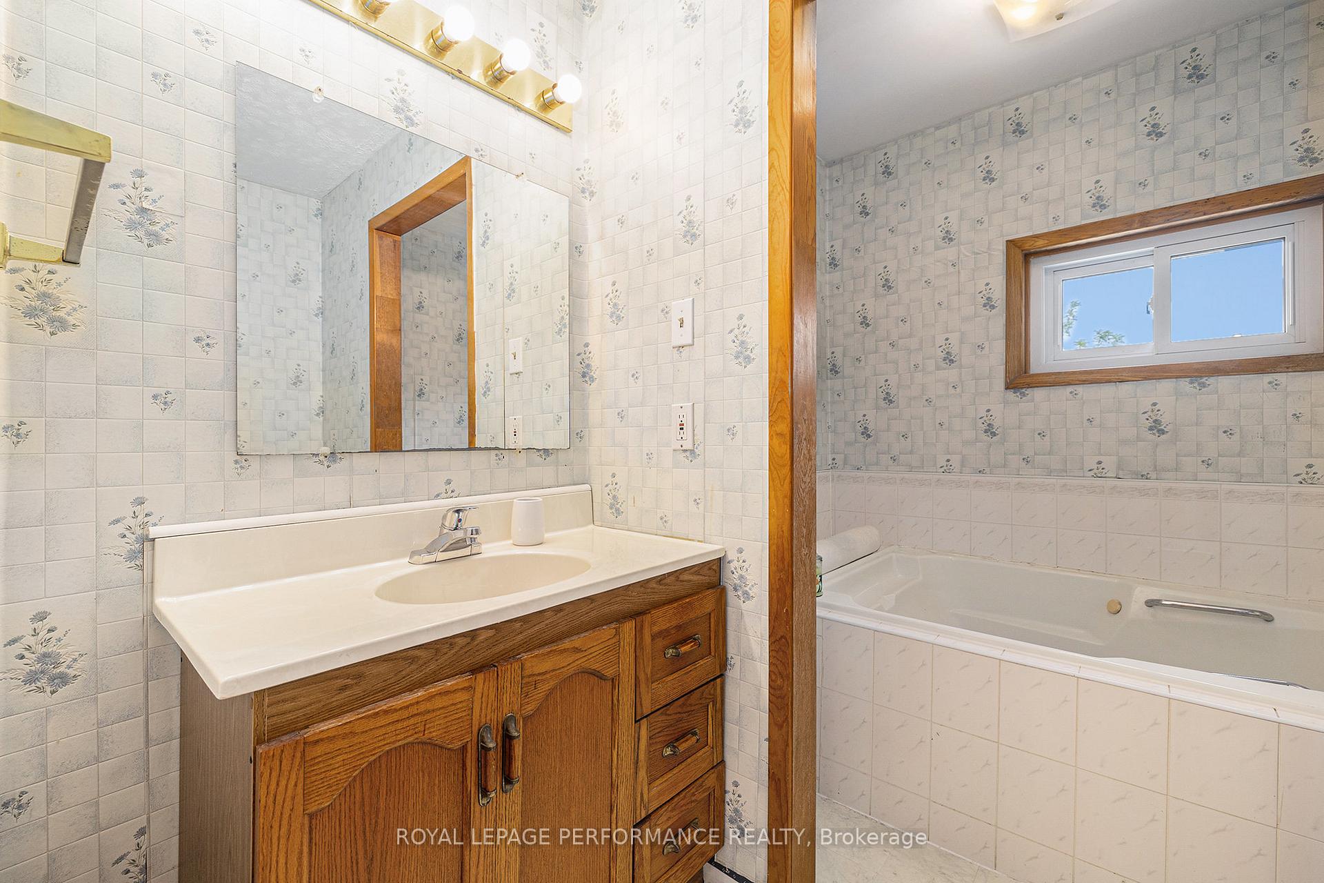 Photo 20 of 542 Lynwood Drive, Cornwall — HOMEH