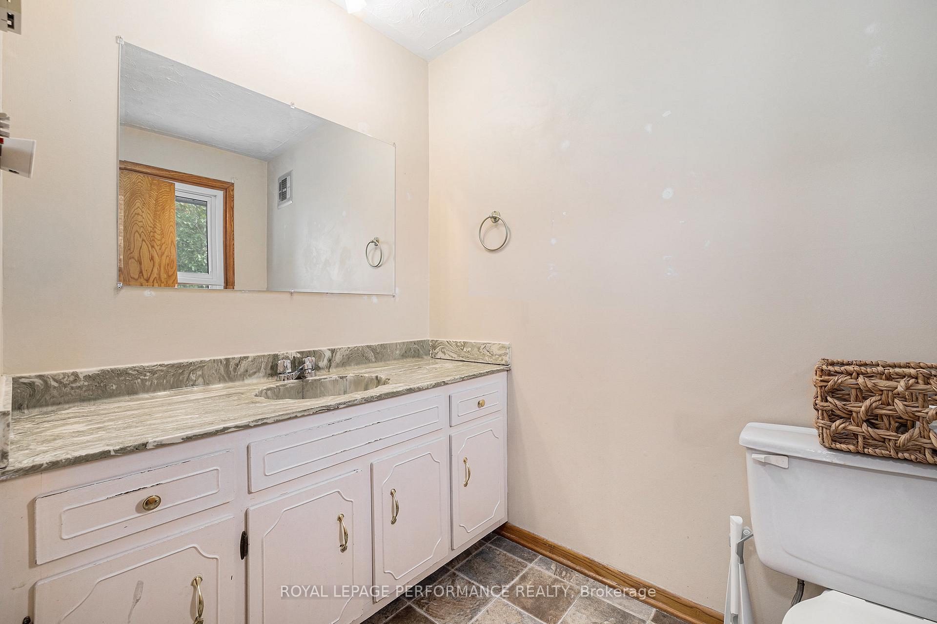 Photo 24 of 542 Lynwood Drive, Cornwall — HOMEH