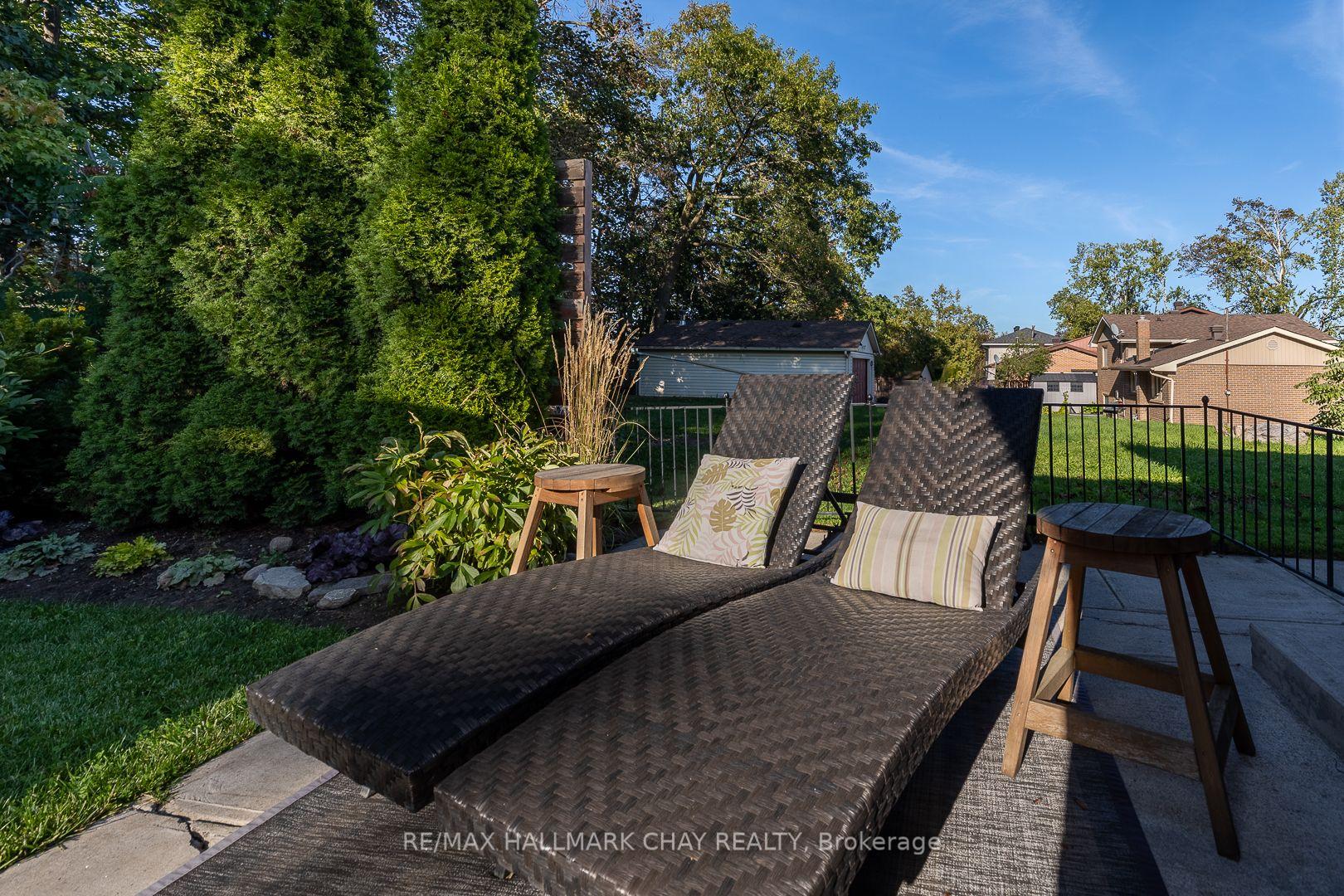 Photo 24 of 10 Ottaway Avenue, Barrie, Wellington — HOMEH