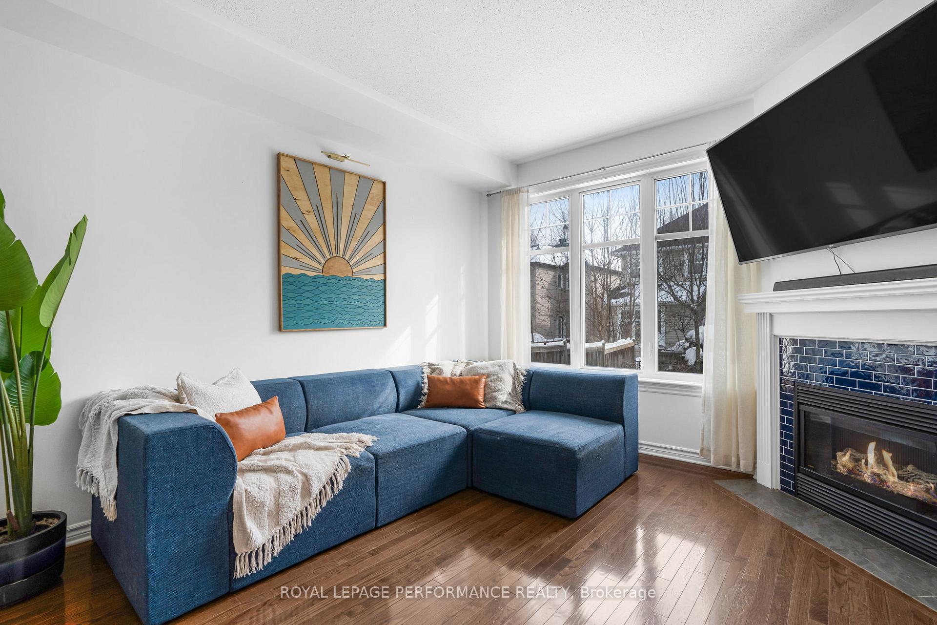 Photo 8 of 465 Cache Bay Crescent, Ottawa, Blossom Park/Kemp Park/Findlay Creek — HOMEH