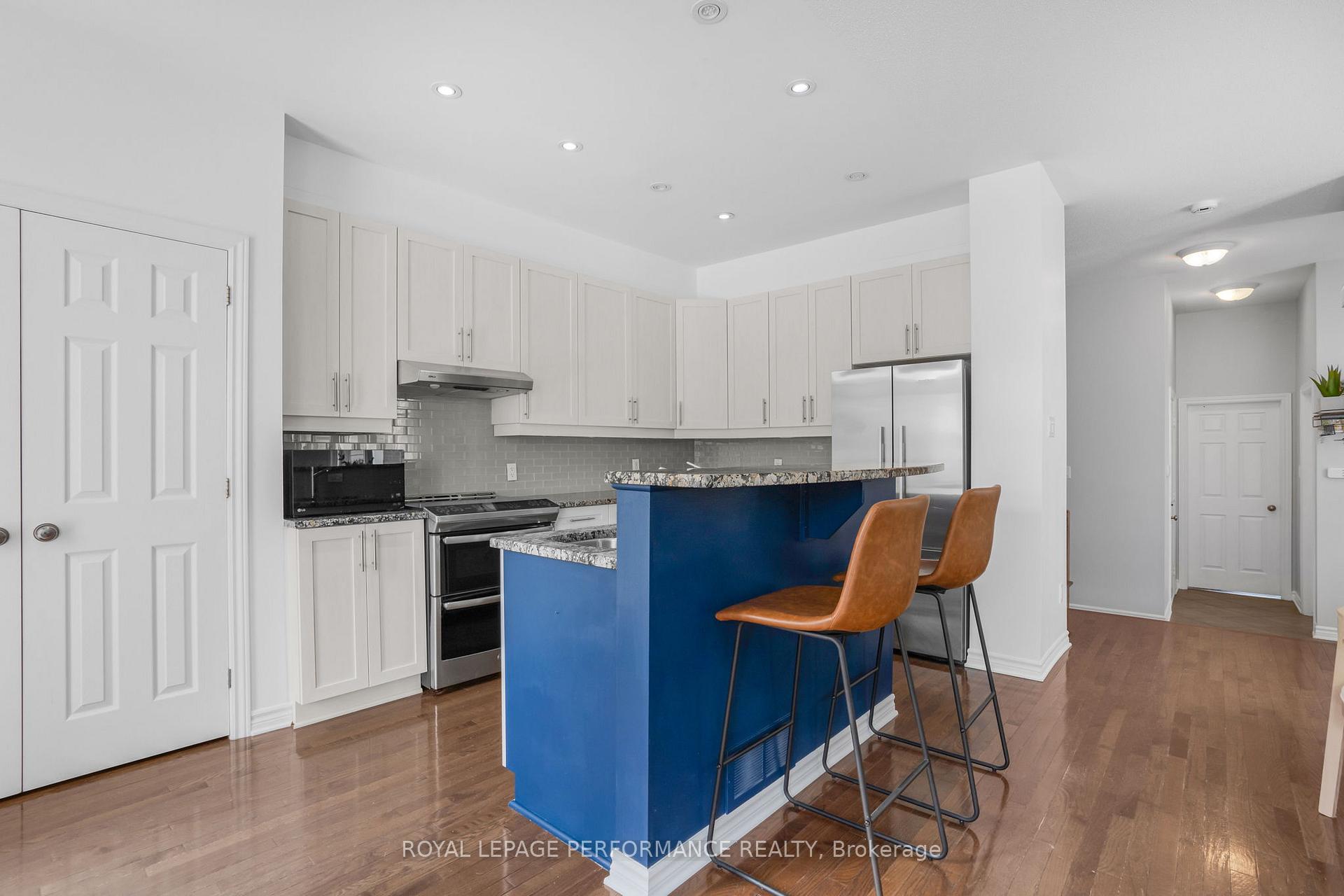 Photo 11 of 465 Cache Bay Crescent, Ottawa, Blossom Park/Kemp Park/Findlay Creek — HOMEH