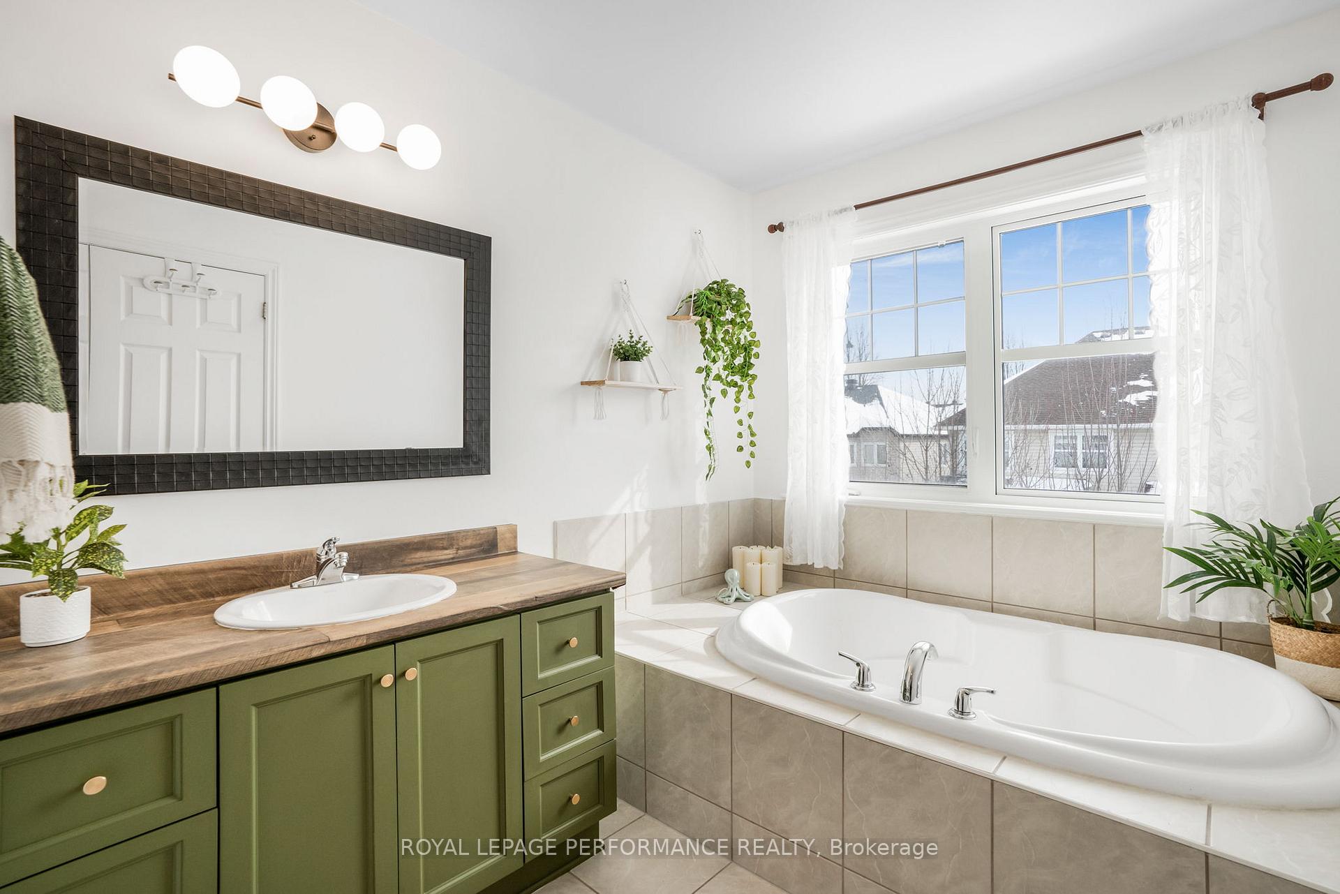 Photo 25 of 465 Cache Bay Crescent, Ottawa, Blossom Park/Kemp Park/Findlay Creek — HOMEH
