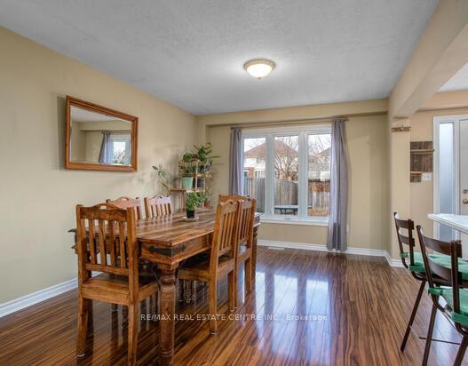Photo 12 of 549 Victoria Road N, Guelph, Victoria North — HOMEH