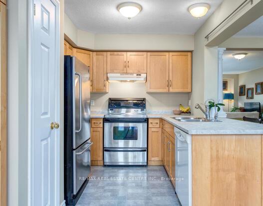 Photo 16 of 549 Victoria Road N, Guelph, Victoria North — HOMEH