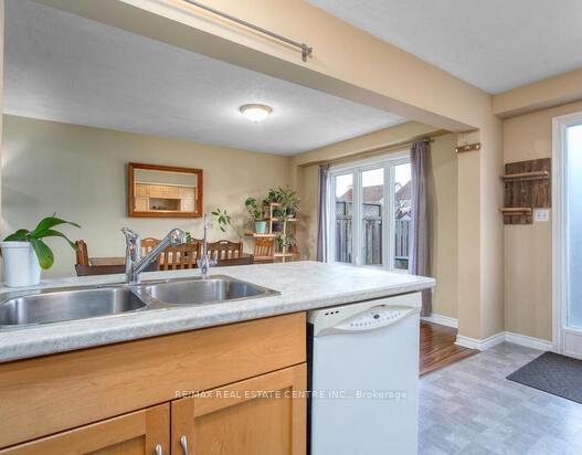Photo 17 of 549 Victoria Road N, Guelph, Victoria North — HOMEH