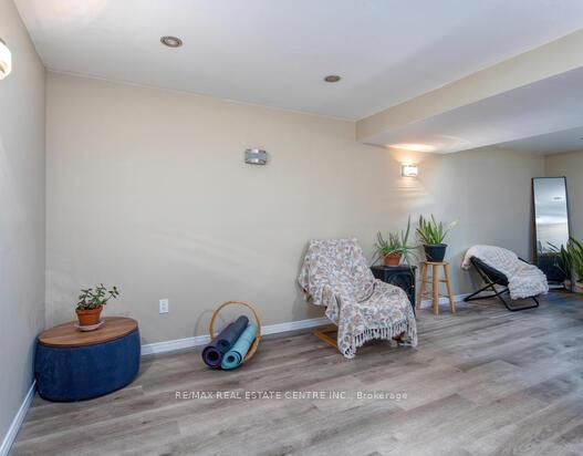 Photo 35 of 549 Victoria Road N, Guelph, Victoria North — HOMEH