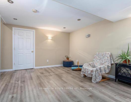 Photo 39 of 549 Victoria Road N, Guelph, Victoria North — HOMEH