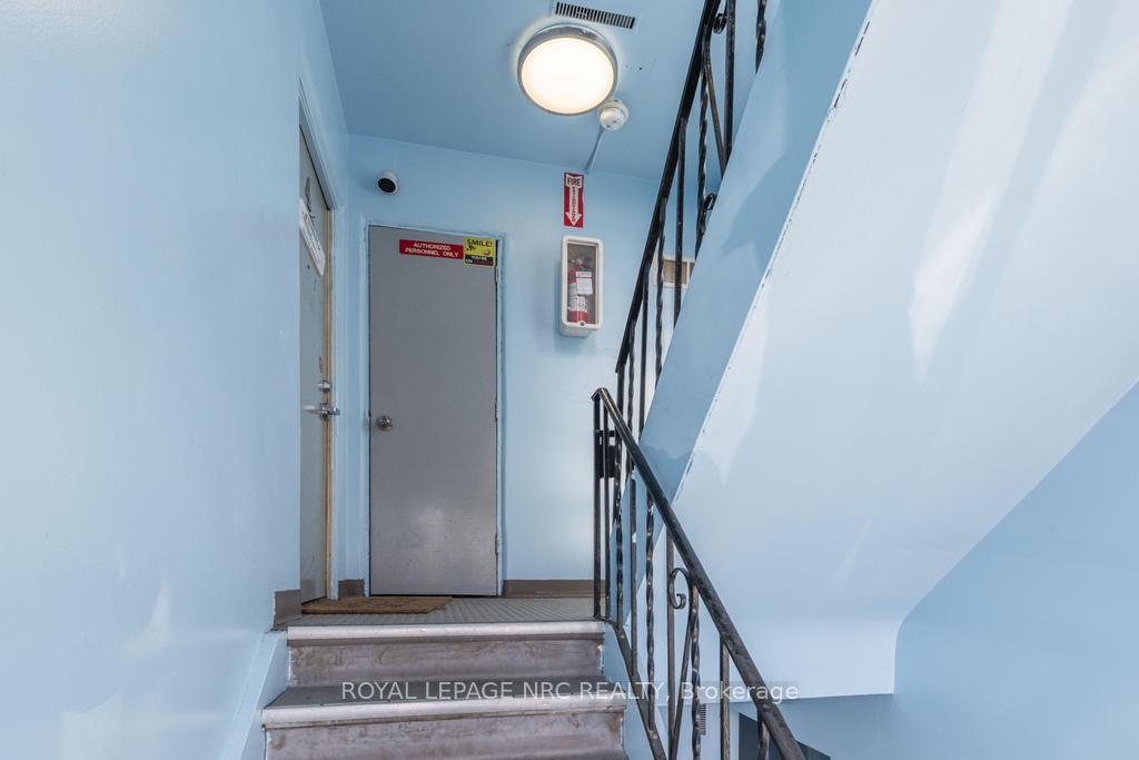 Photo 13 of Unit Unit 3, 389 Elizabeth Street, Grimsby, Grimsby Beach — HOMEH
