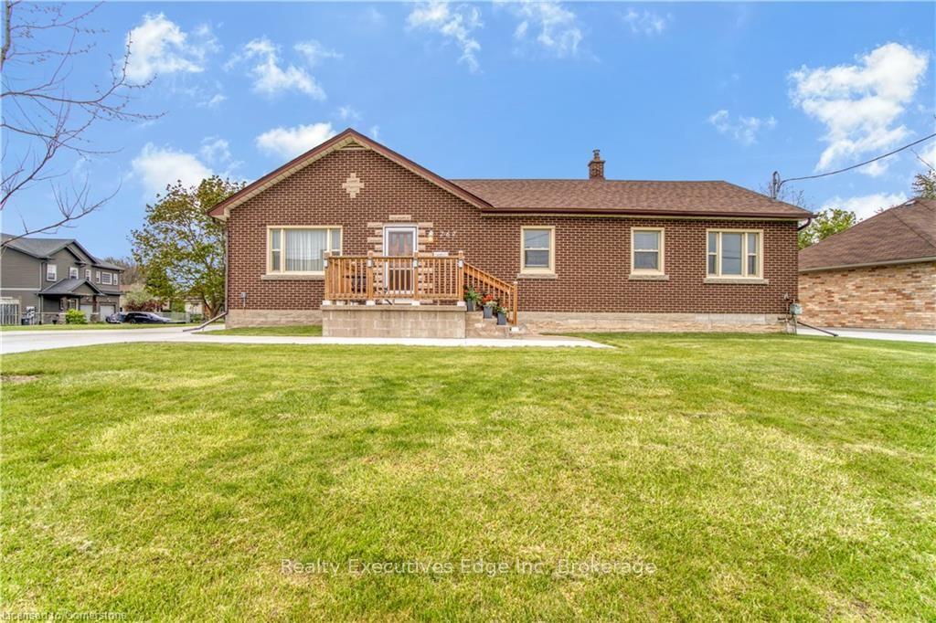 Photo 2 of Unit Main, 262 Grange Road, Guelph, Grange Road — HOMEH
