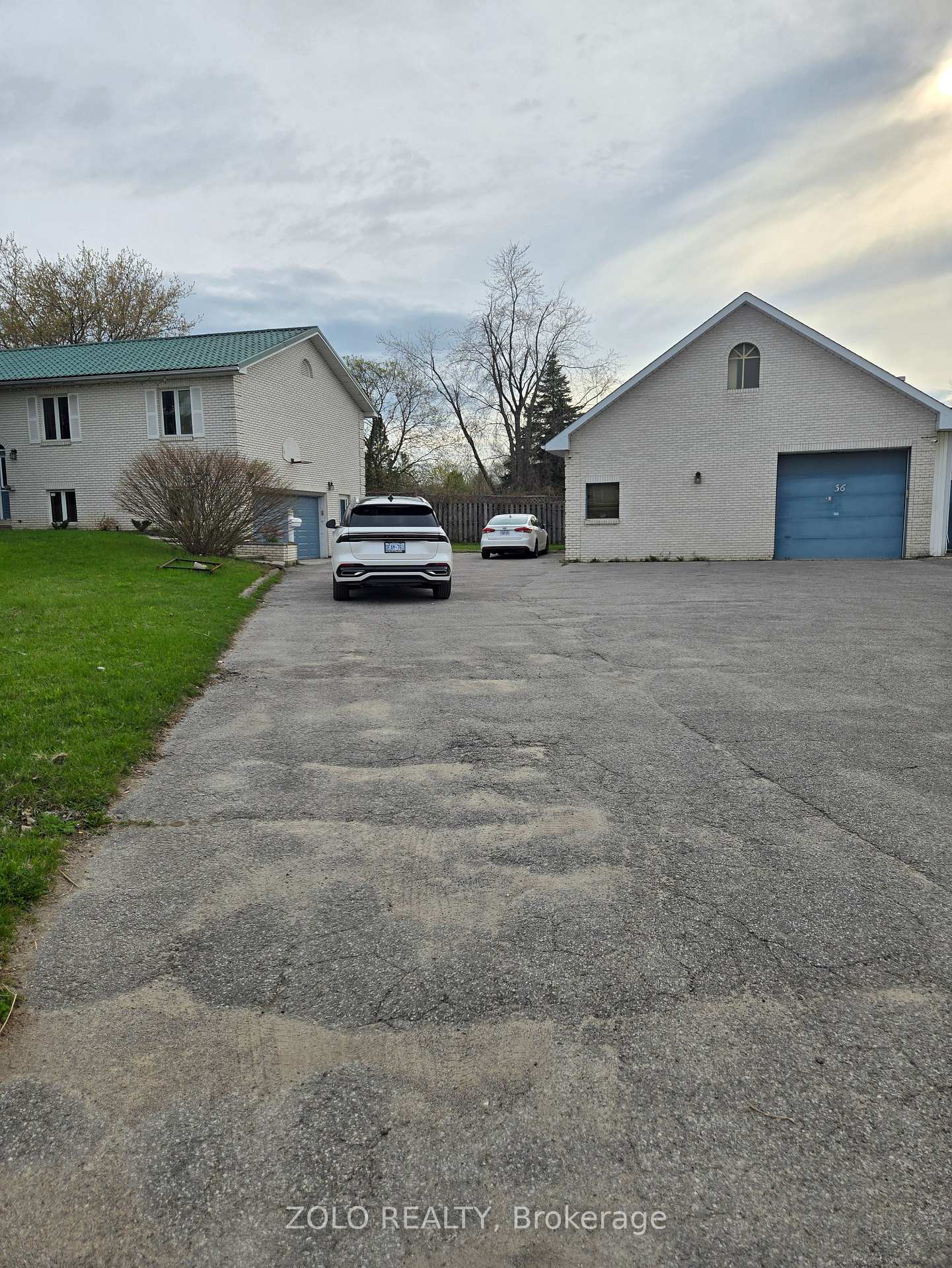 Photo 2 of Unit Upper, 36 Patterson Road, Barrie, Ardagh — HOMEH