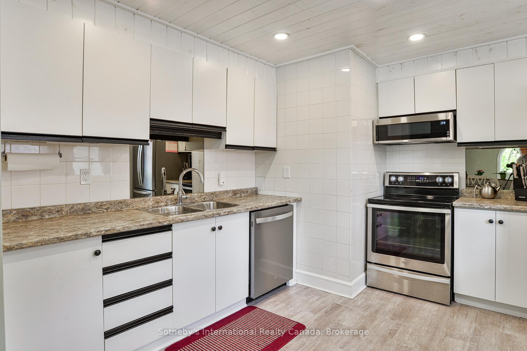 Photo 7 of 154 Pratt Crescent, Gravenhurst, Muskoka (S) — HOMEH