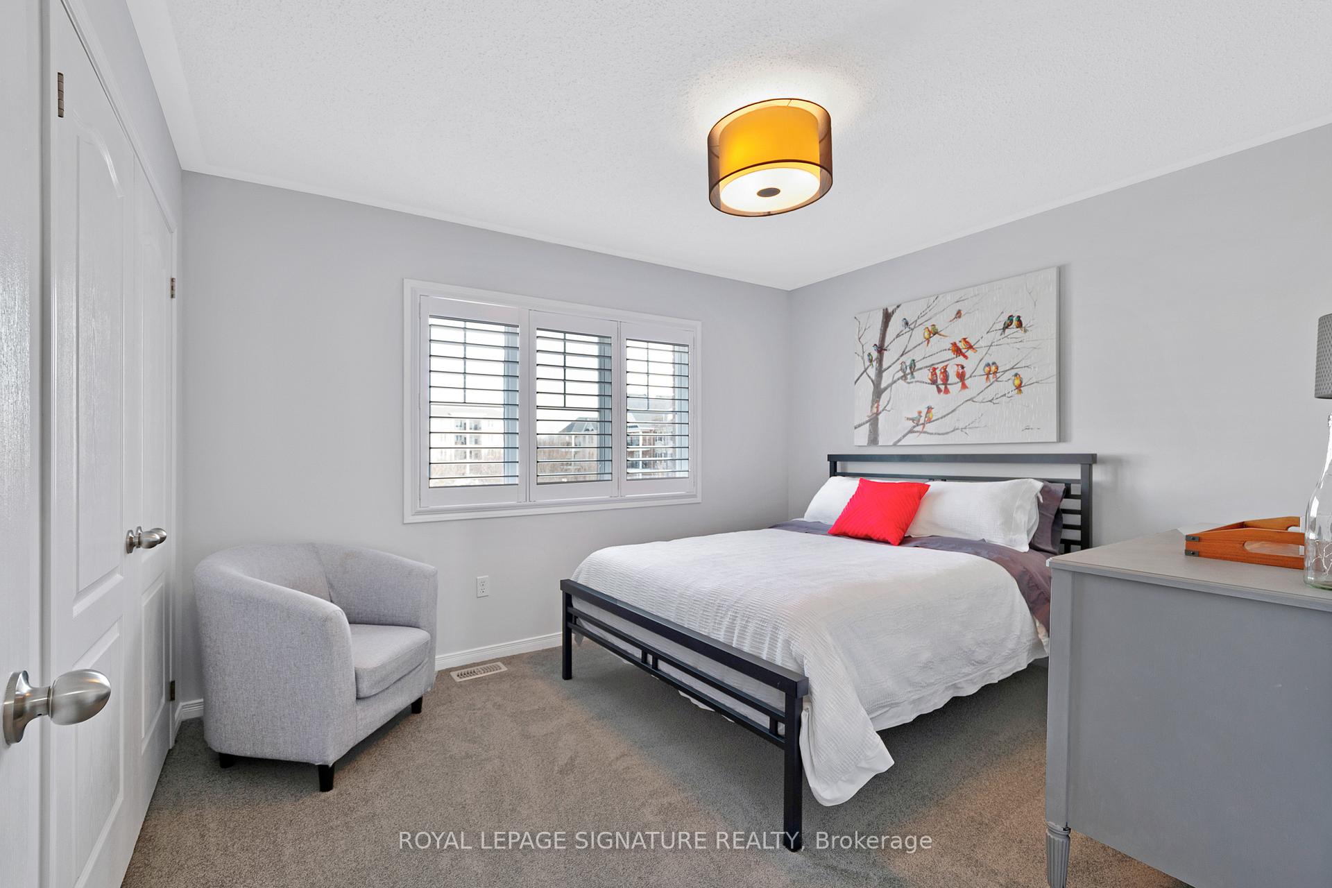 Photo 23 of 322 Lakebreeze Drive, Clarington, Newcastle — HOMEH
